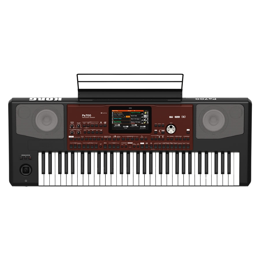 Korg Pa700