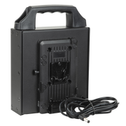 SHOWTEC V-Mount Battery Holder for Media Panel Per due batterie