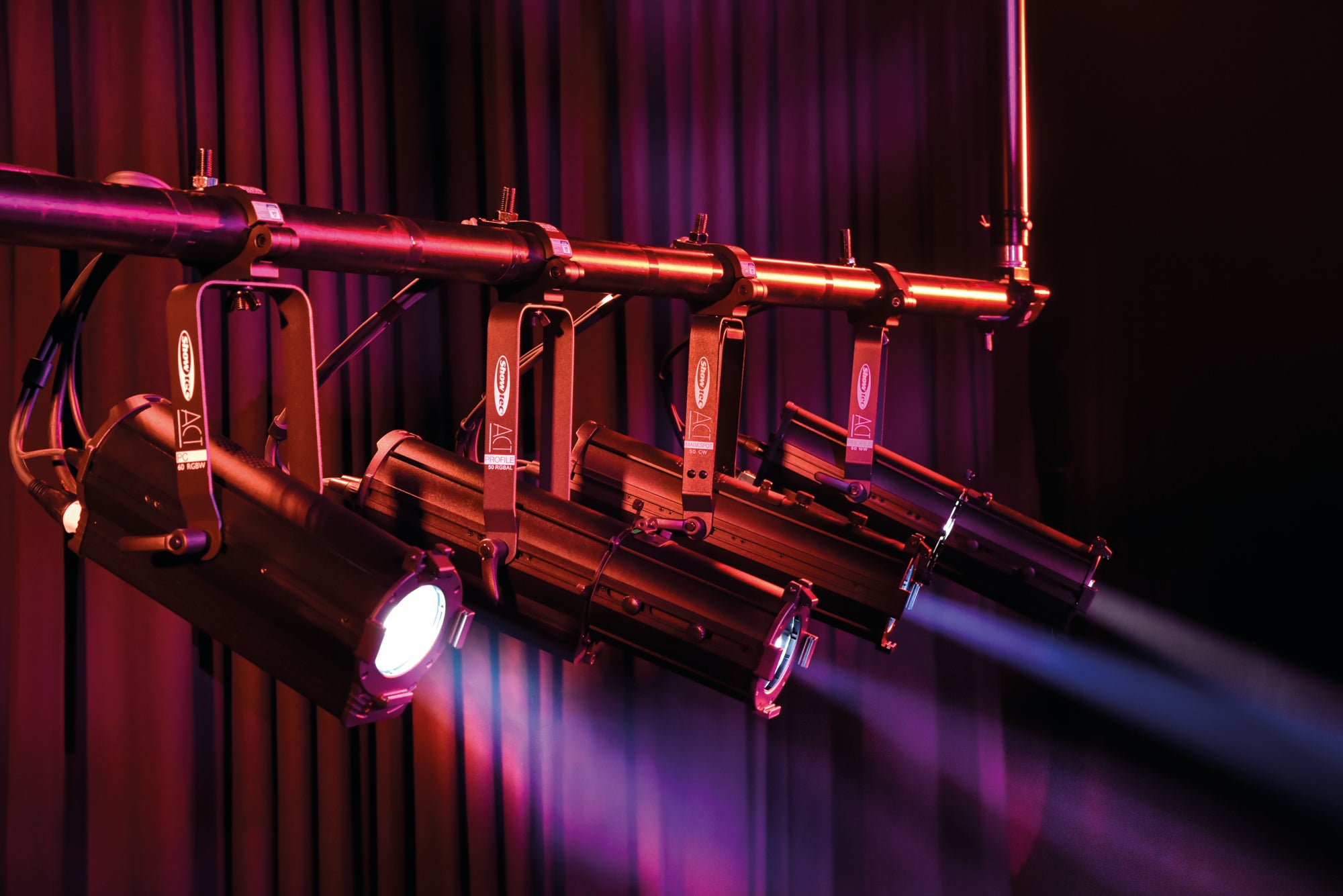 SHOWTEC ACT Profile 50 RGBAL 50 W RGBAL Theatre LED ellipsoidal Sagomatore Teatrale LED 50 W RGBAL