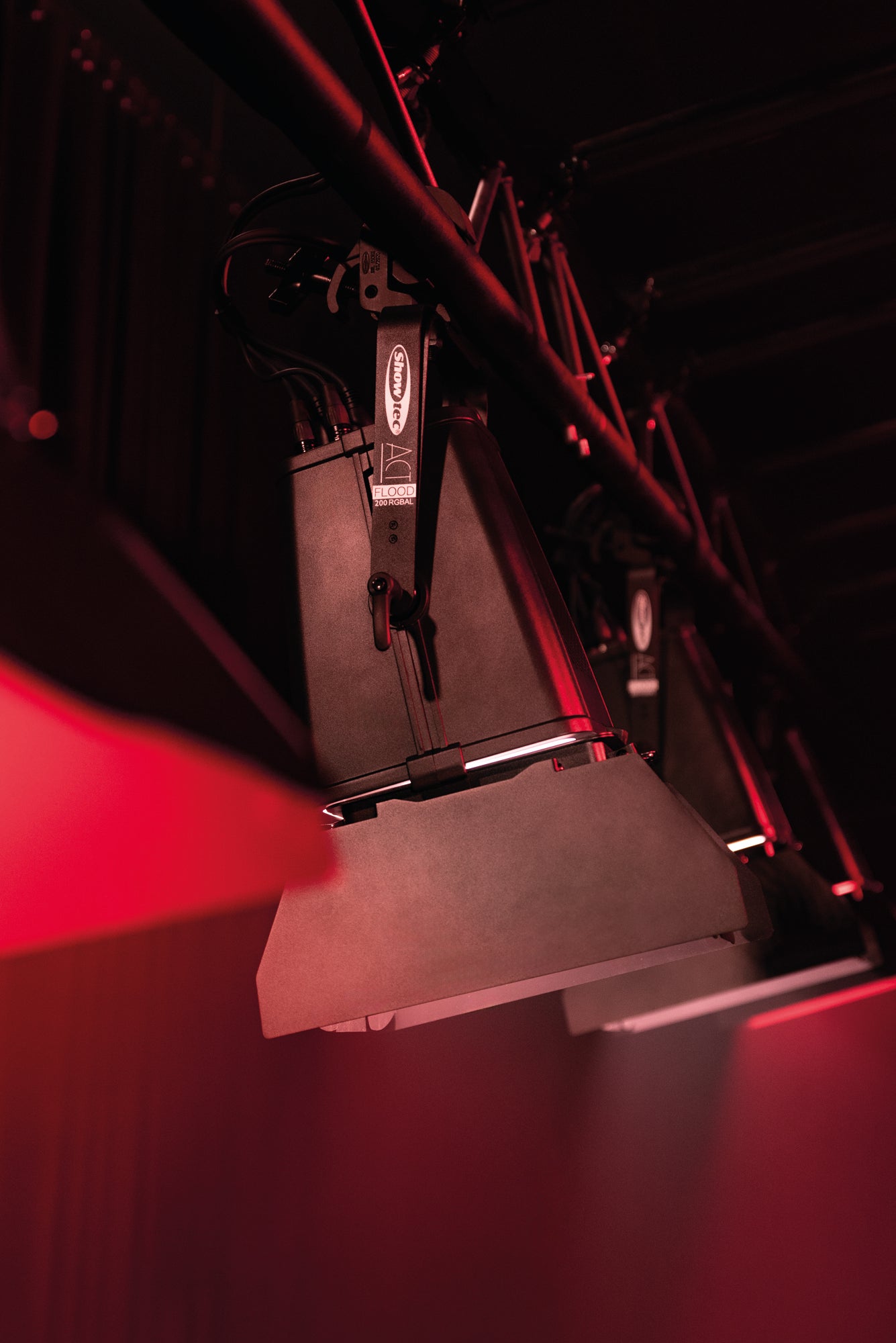 SHOWTEC ACT Flood 200 RGBAL 200 W RGBAL Theatre LED Flood Flood LED teatrale RGBAL da 200 W