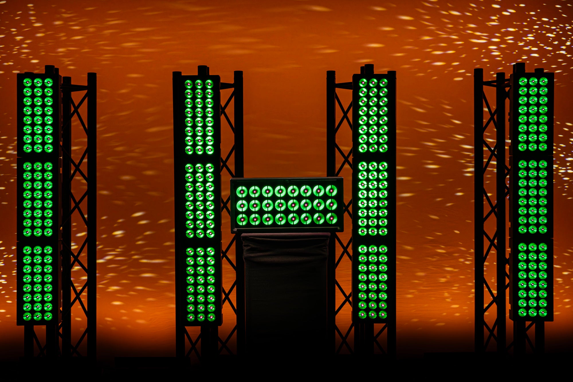 Showtec Titan Matrix FX 24x 40 W + 24x 6 W RGBW Luce a matrice LED
