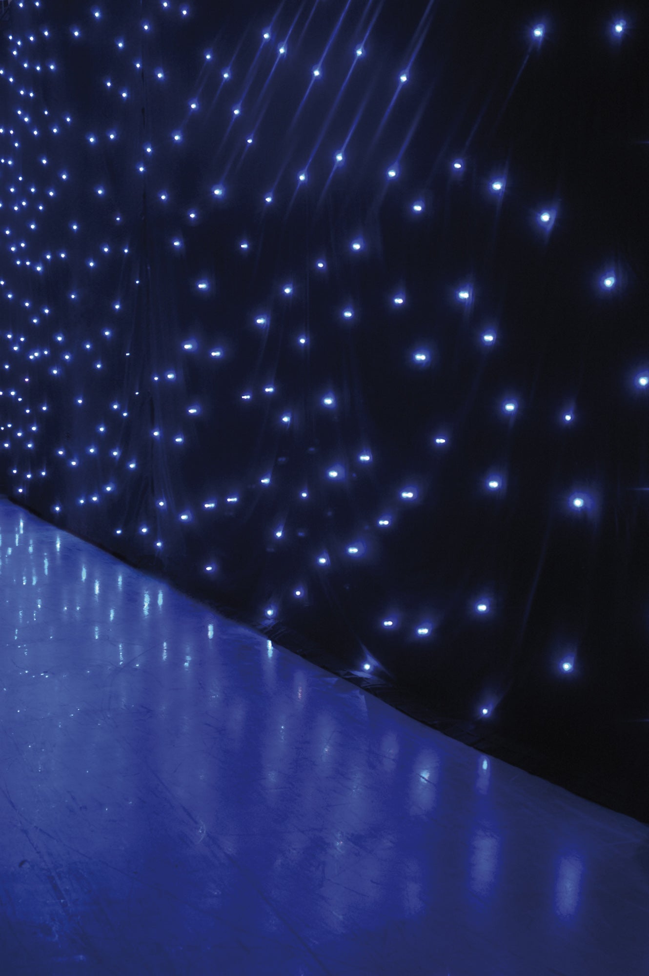 SHOWTEC Star Dream 6 x 4 m - 192 white LEDs - incl. Controller 6 x 4 m - 192 LED bianchi - incluso controller