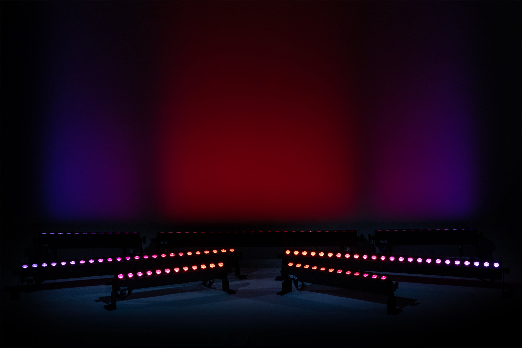 Showtec Sonus Bar 4B Barra luminosa RGBW - alimentata a batteria