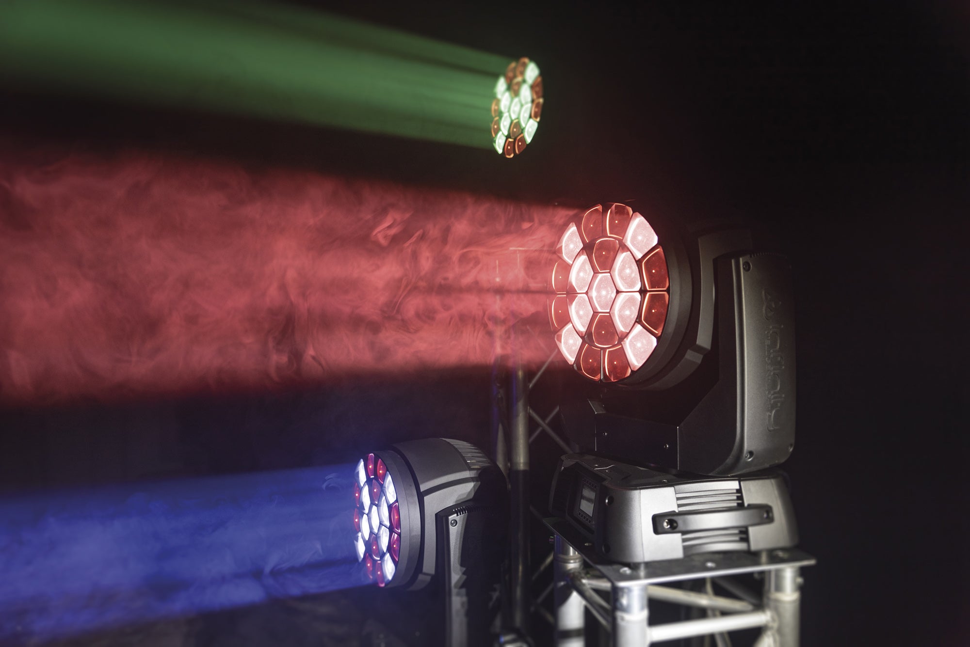 INFINITY iW-1941 RDM Wash RGBW - zoom elettronico