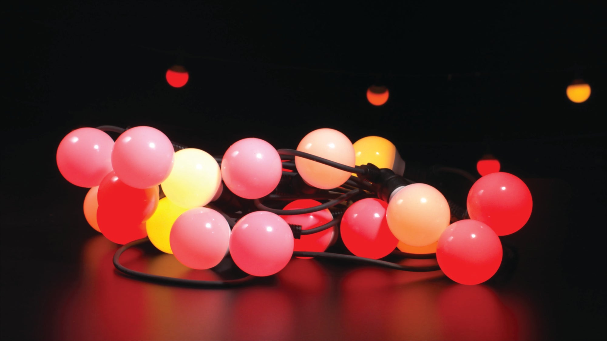 SHOWTEC Festoon Q4 String IP65 20 Pixel, 15 m