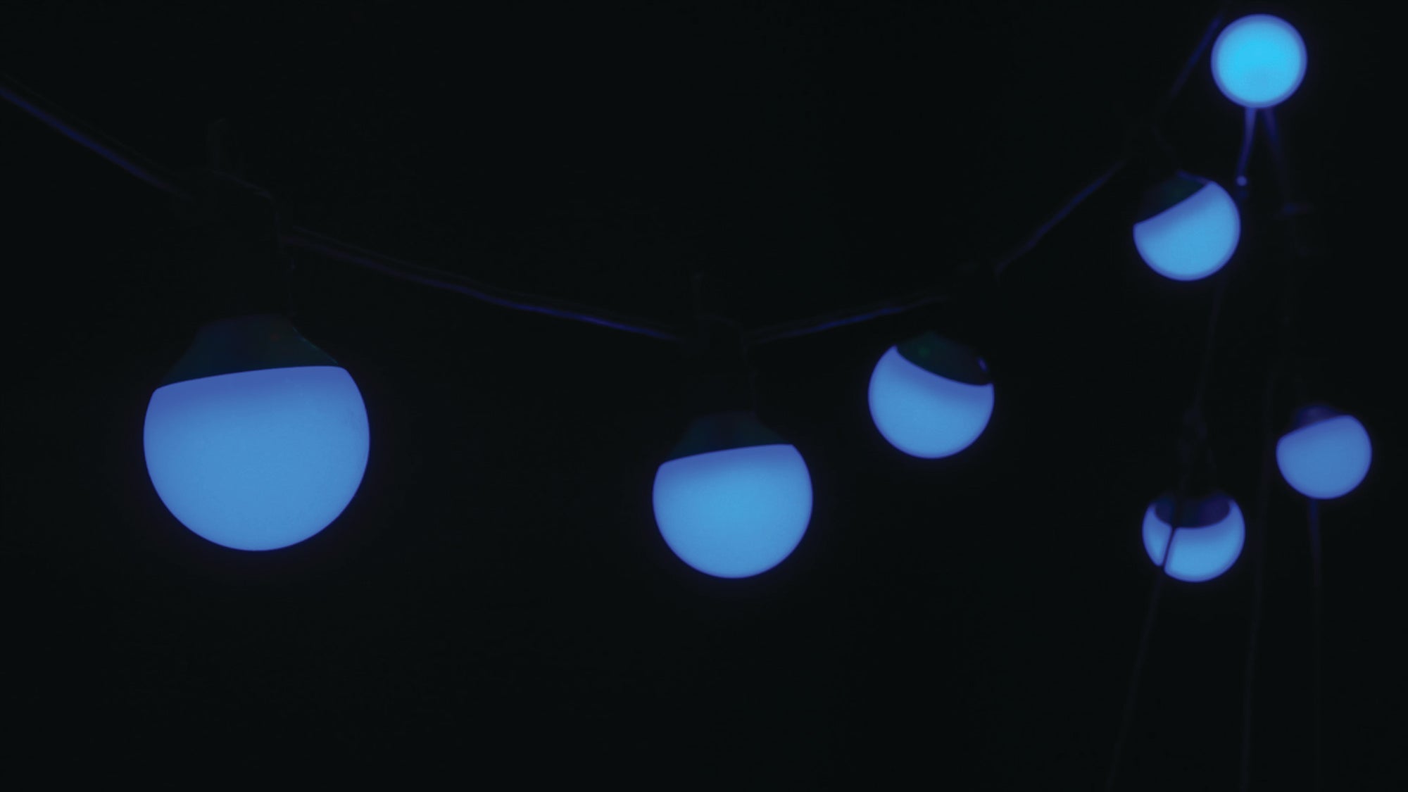 SHOWTEC Festoon Q4 String IP65 20 Pixel, 15 m