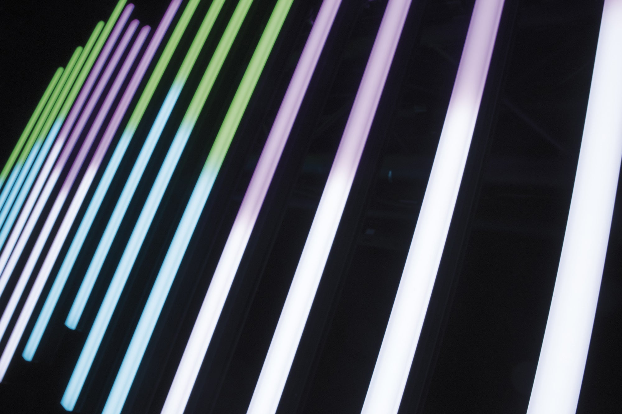 SHOWTEC LED Octostrip Set MKII Controllo a sezioni 100Cm