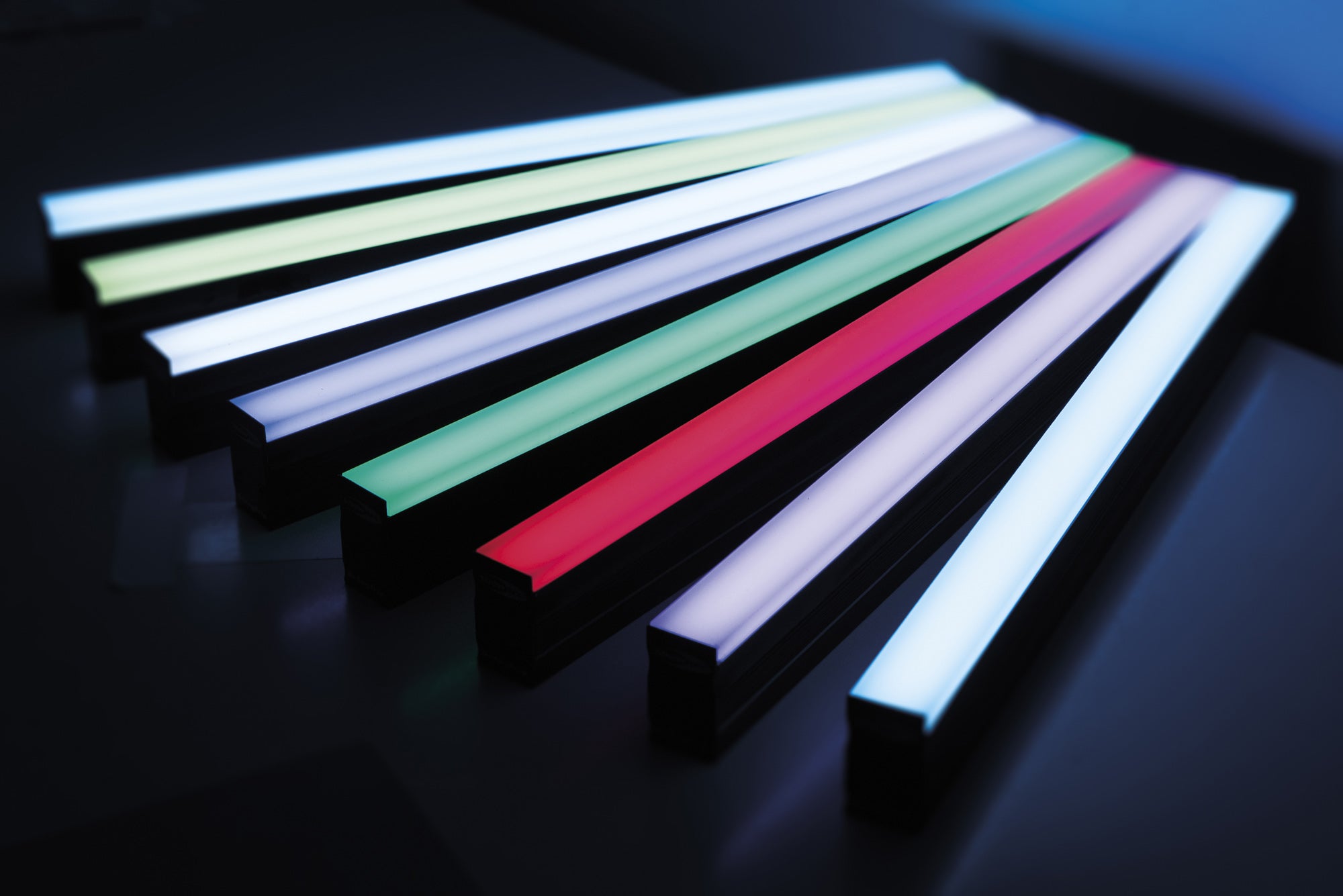 SHOWTEC LED Octostrip Set MKII 50 cm, Controllo a sezioni