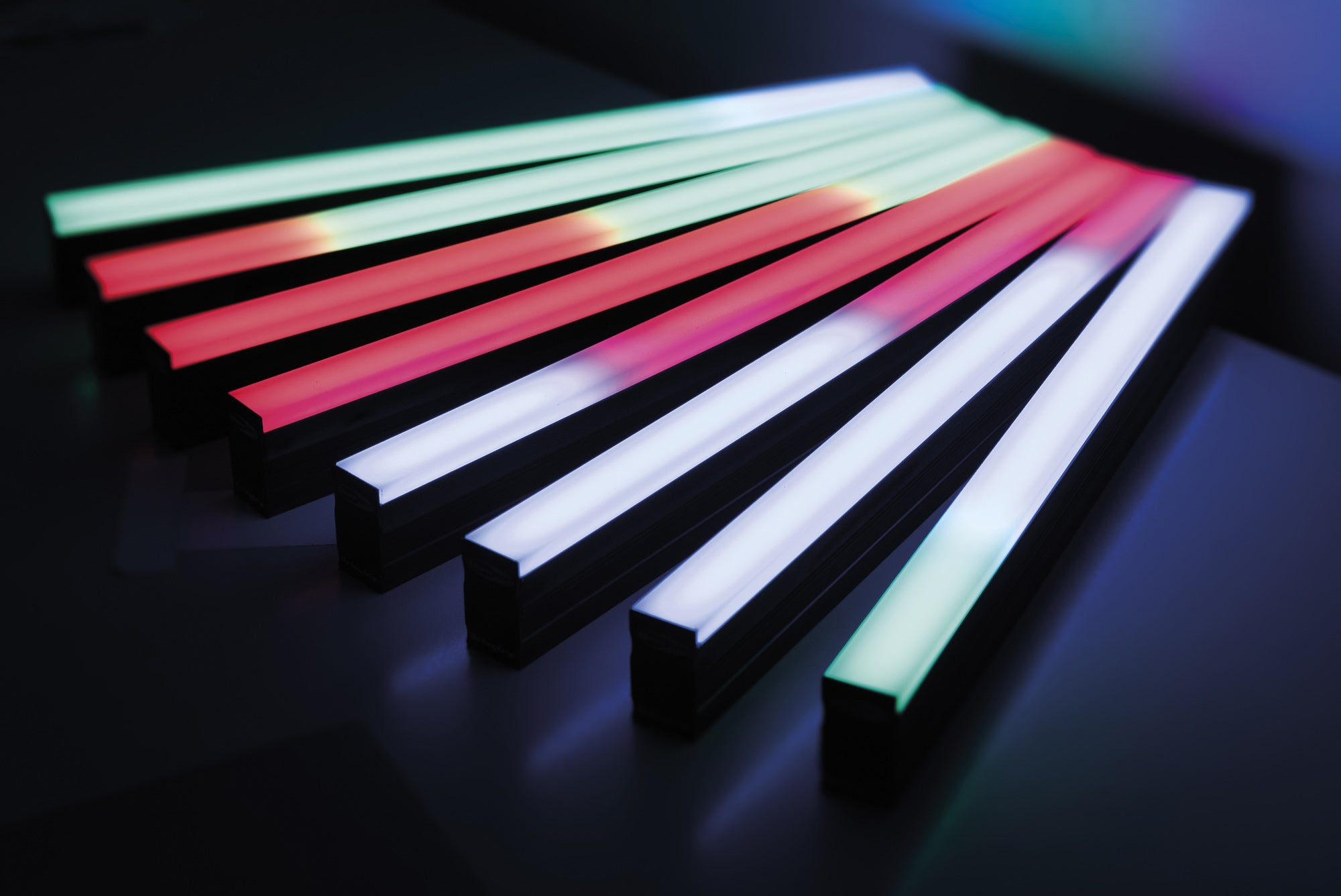 SHOWTEC LED Octostrip Set MKII 50 cm, Controllo a sezioni