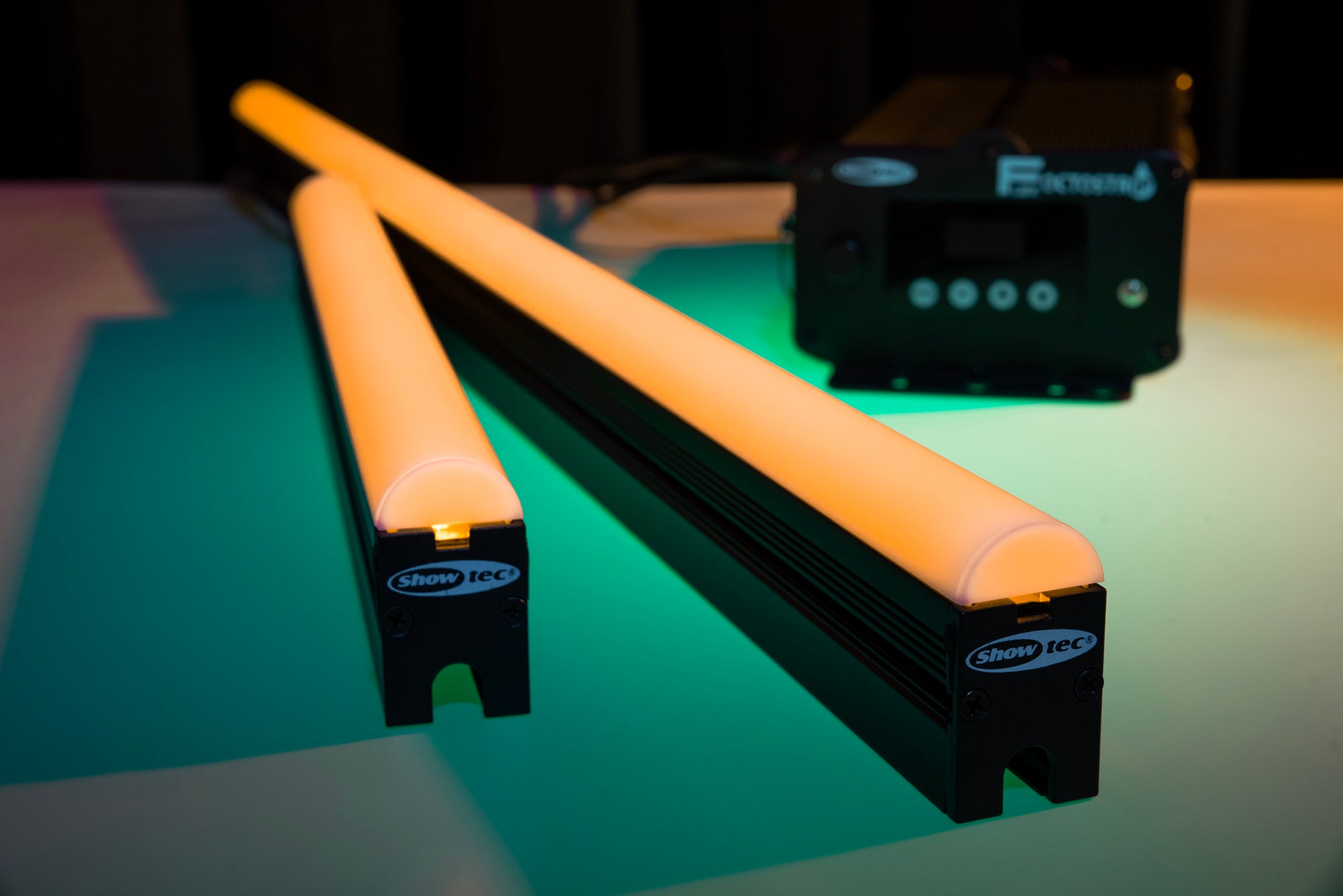 SHOWTEC Single Strip for Octostrip FLEX - 0.5 m Octostrip LED RGBW da 14 W con alloggiamento IP65