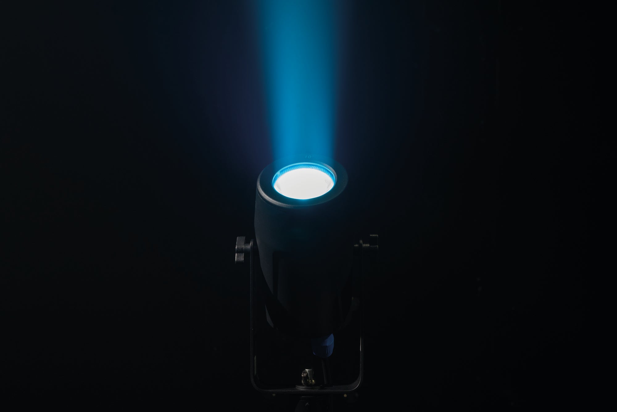 Showtec Accent Spot Q4 RGBW Pinspot a fascio stretto