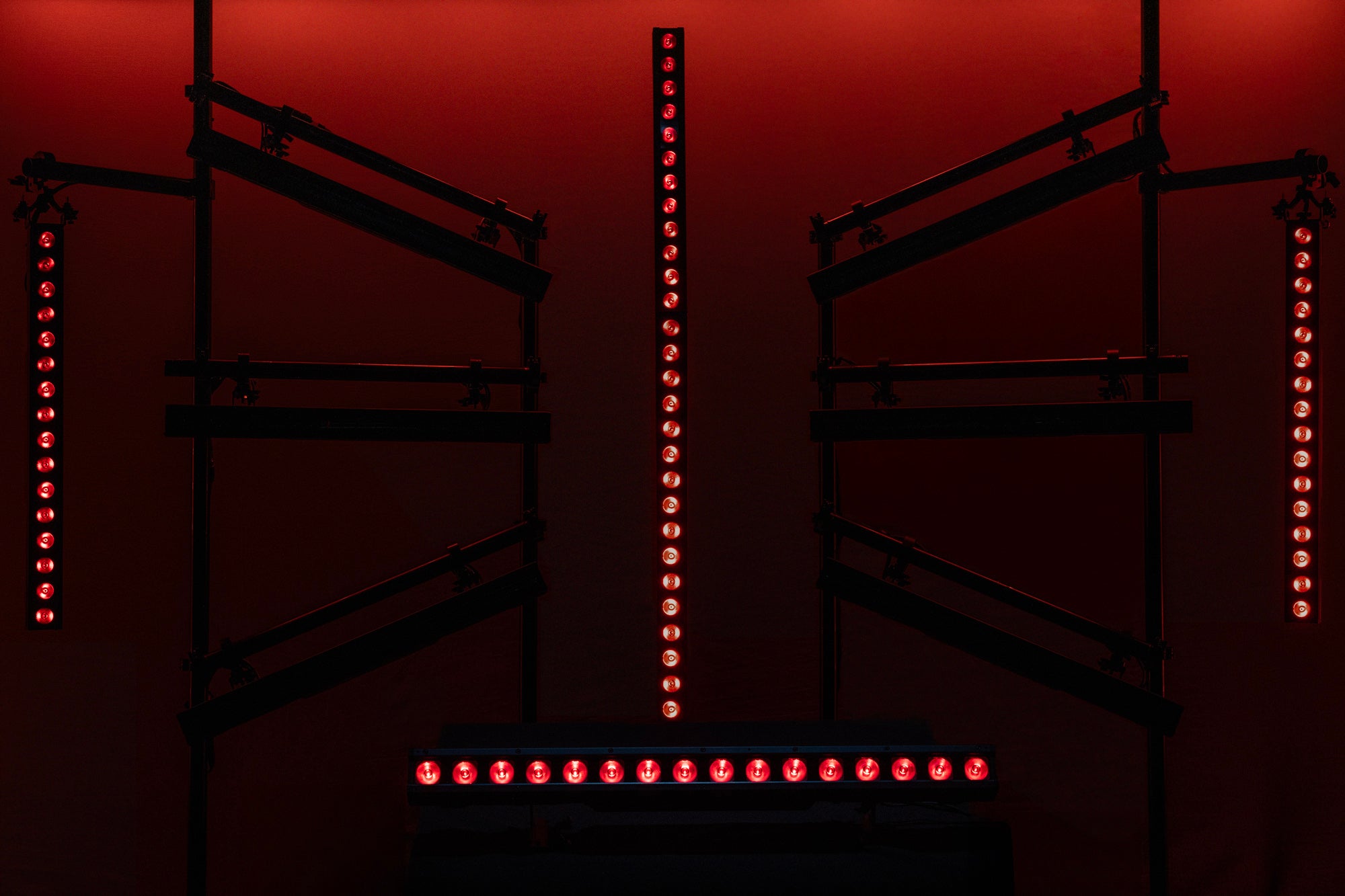 Showtec Spectra Wash Barra LED 16 x 20 W RGBW - IP65