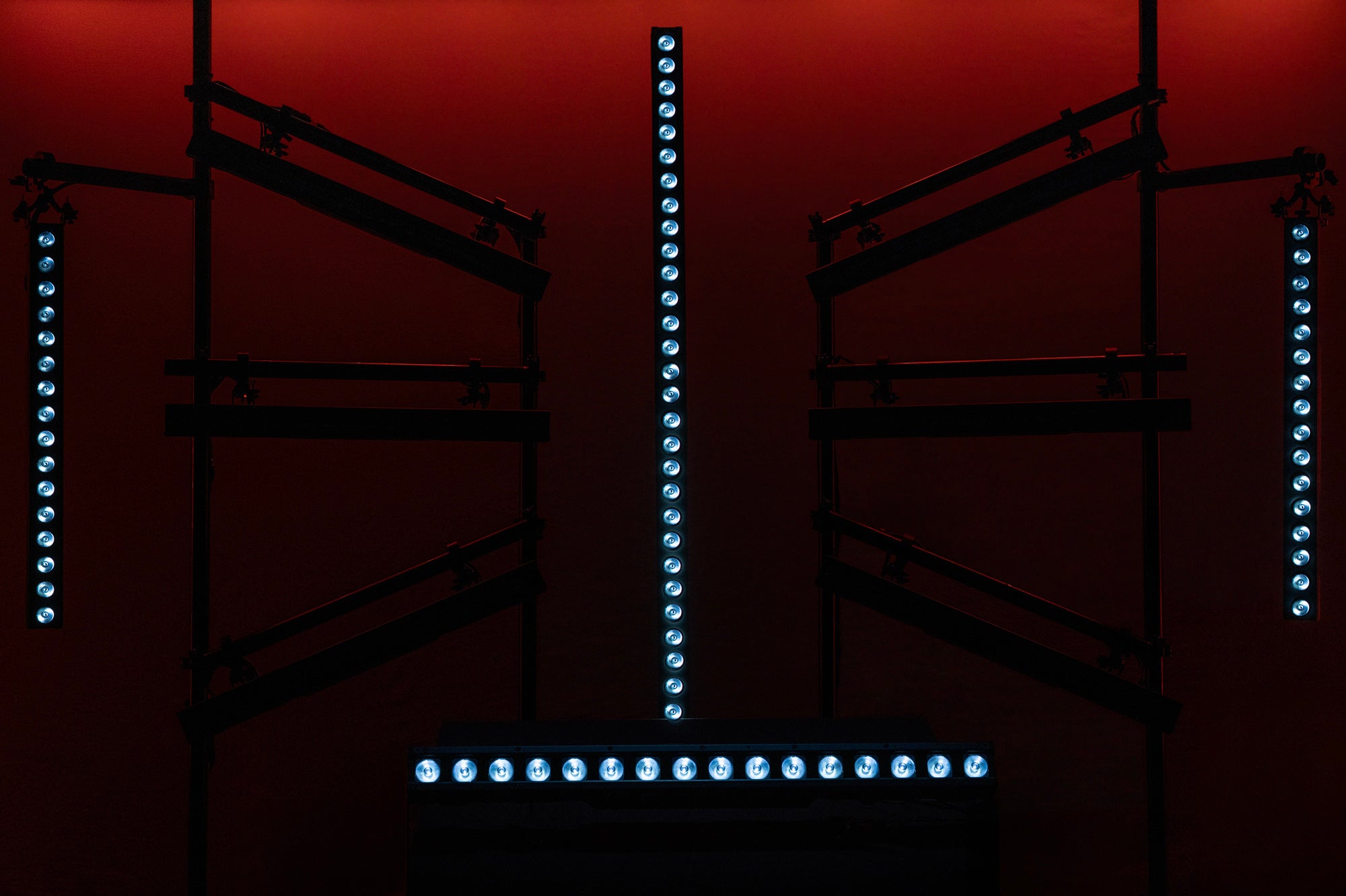 Showtec Spectra Wash Barra LED 16 x 20 W RGBW - IP65