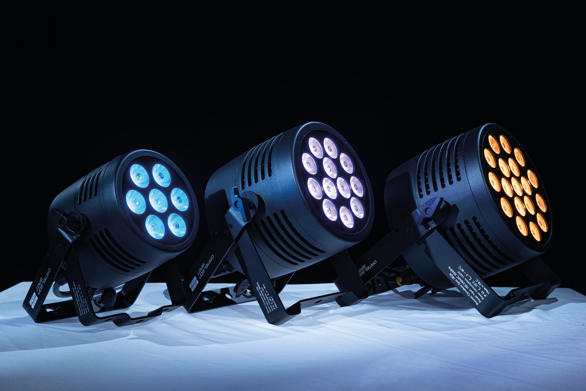 SHOWTEC Cameleon Spot 7Q6 Tour 7x 12 W RGBWA-UV LED Spot