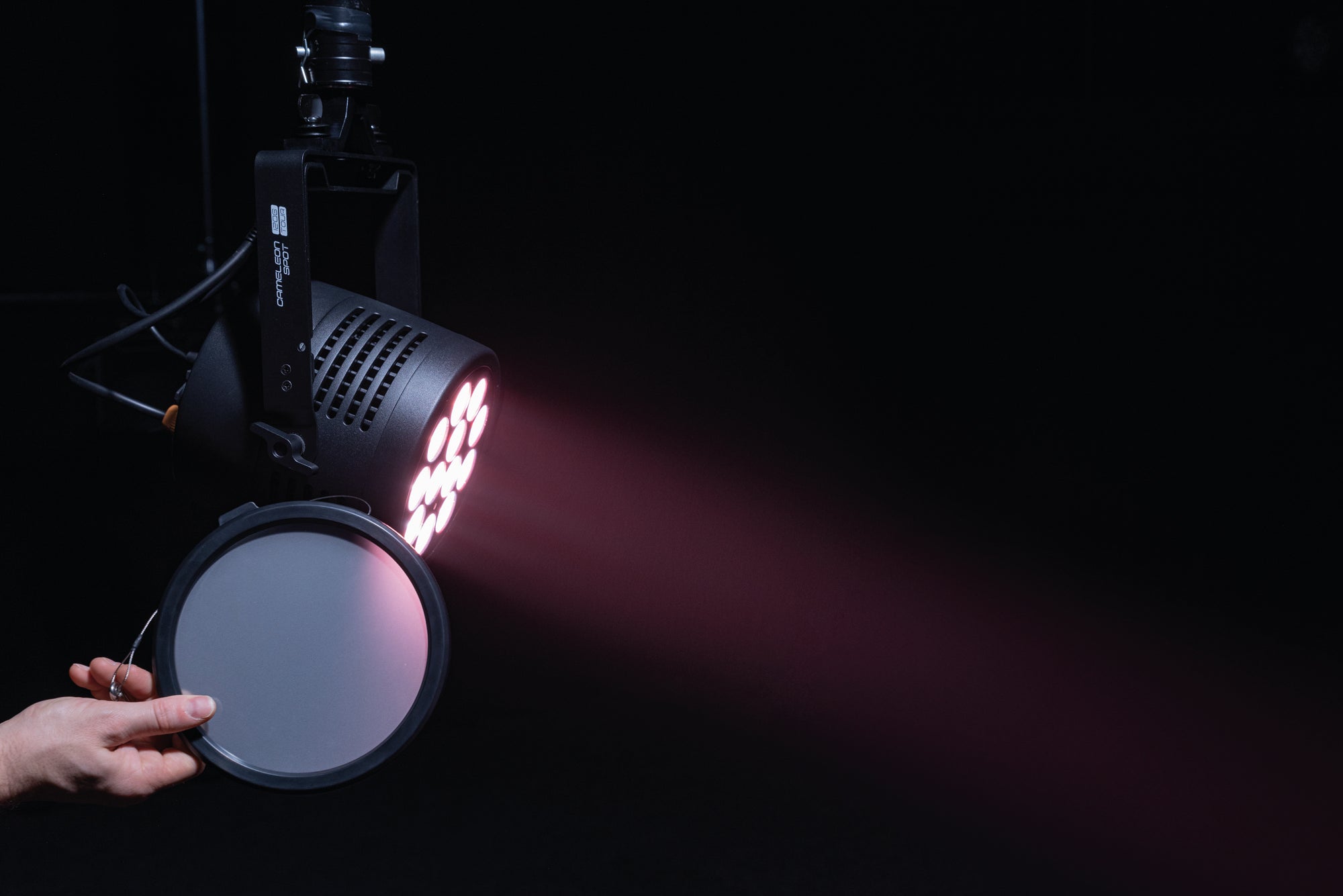 SHOWTEC Cameleon Spot 12Q6 Tour 12x 12 W RGBWA-UV LED Spot