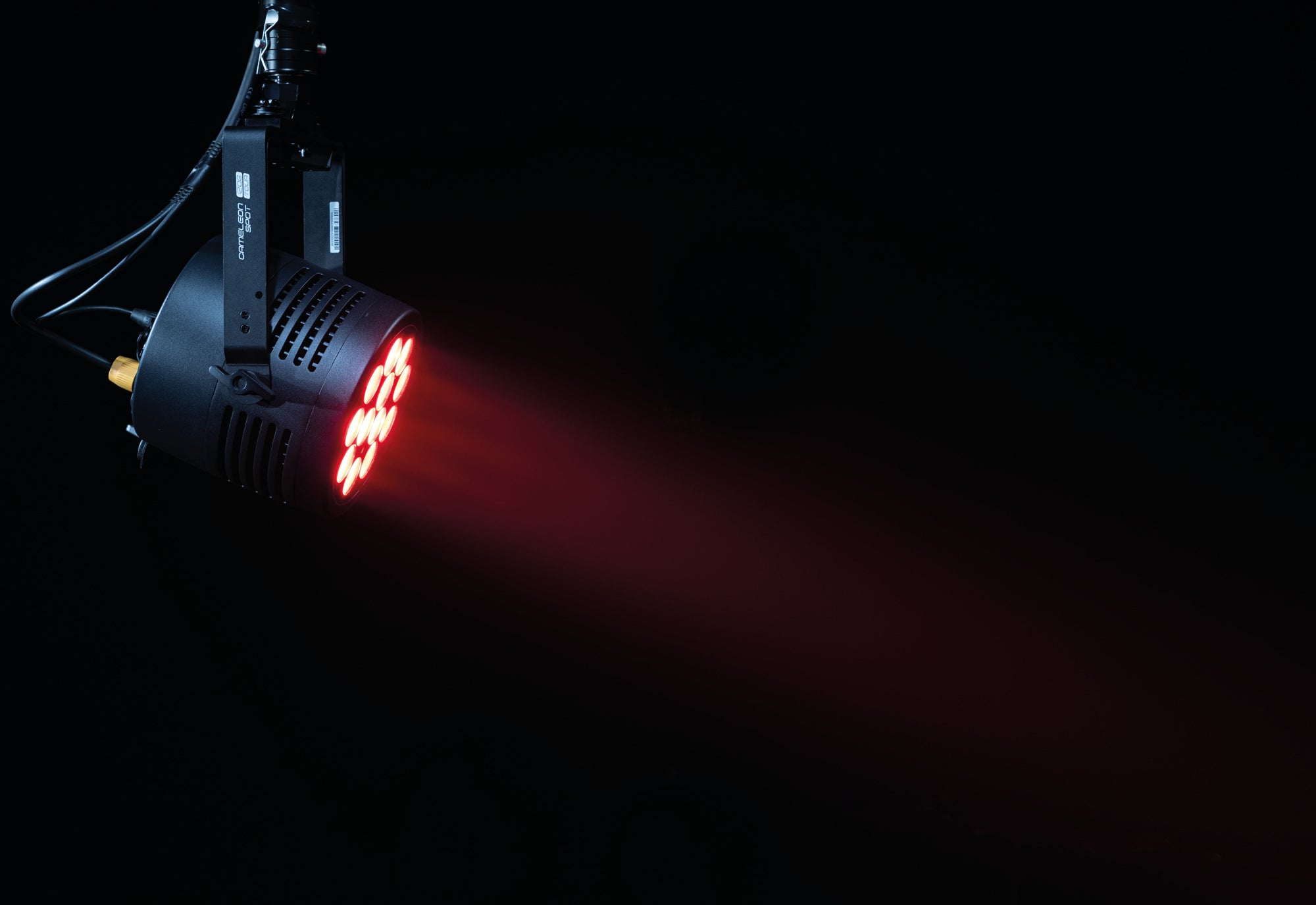 SHOWTEC Cameleon Spot 12Q6 Tour 12x 12 W RGBWA-UV LED Spot