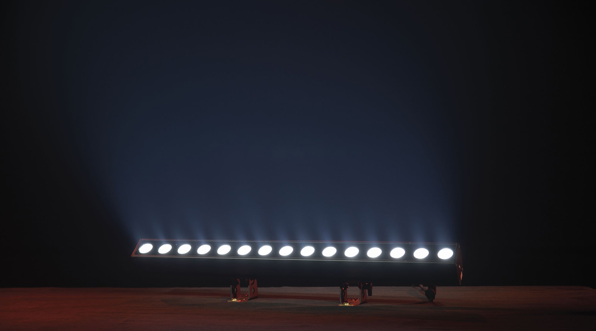 Showtec Cameleon Pixel Bar 15 Q6 Tour 15x Pixel Bar LED RGBWA-UV da 10 W - Power Pro True - IP65
