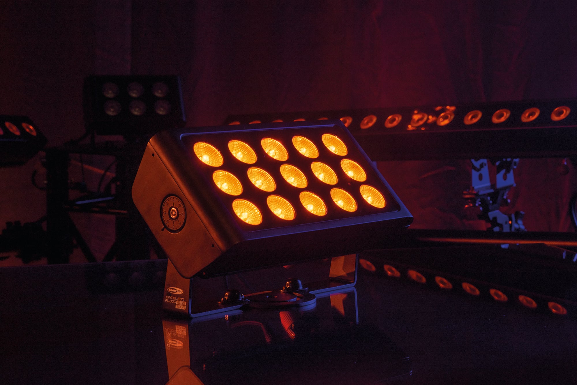 SHOWTEC Cameleon Flood 15 Q6 Tour 15x 10 W RGBWA-UV LED - Power Pro True