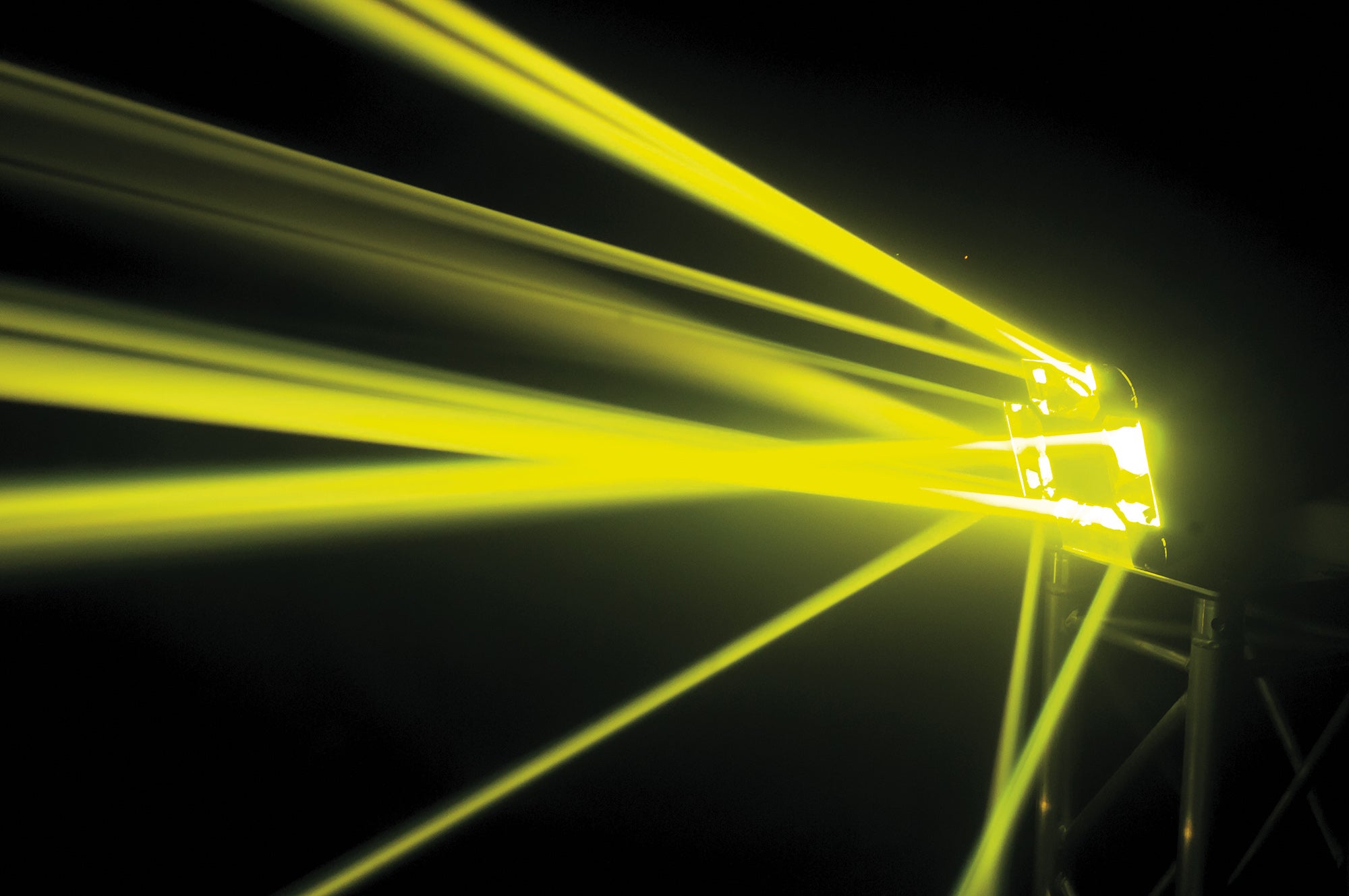 Showtec Airstrike Effetto Quad Beam 5R