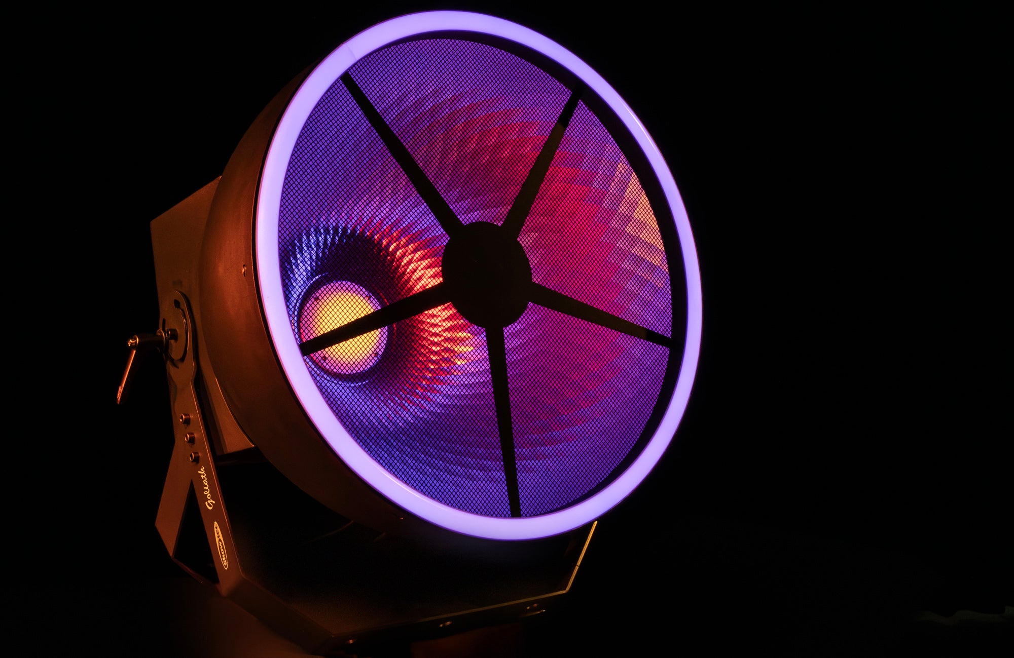 SHOWTEC Goliath Effetto luce retrò con simulazione di tungsteno e doppio anello LED RGB