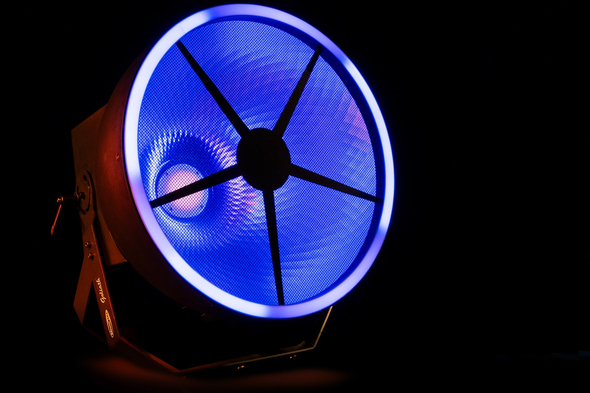 SHOWTEC Goliath Effetto luce retrò con simulazione di tungsteno e doppio anello LED RGB