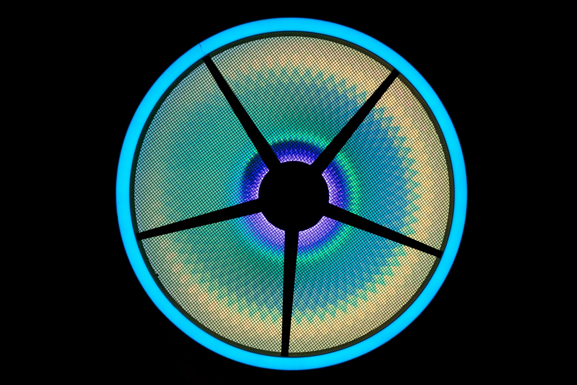 SHOWTEC Goliath Effetto luce retrò con simulazione di tungsteno e doppio anello LED RGB