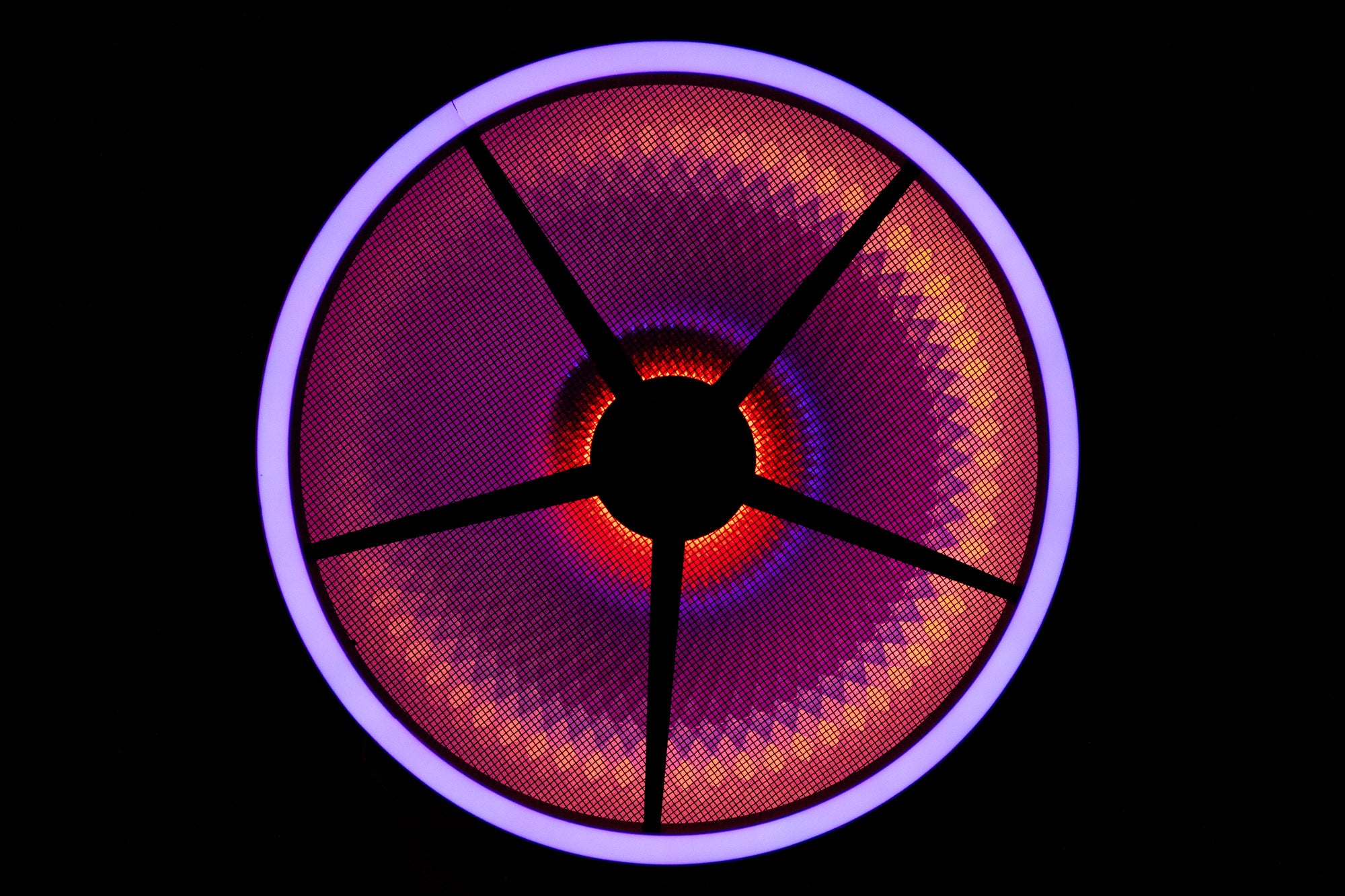 SHOWTEC Goliath Effetto luce retrò con simulazione di tungsteno e doppio anello LED RGB