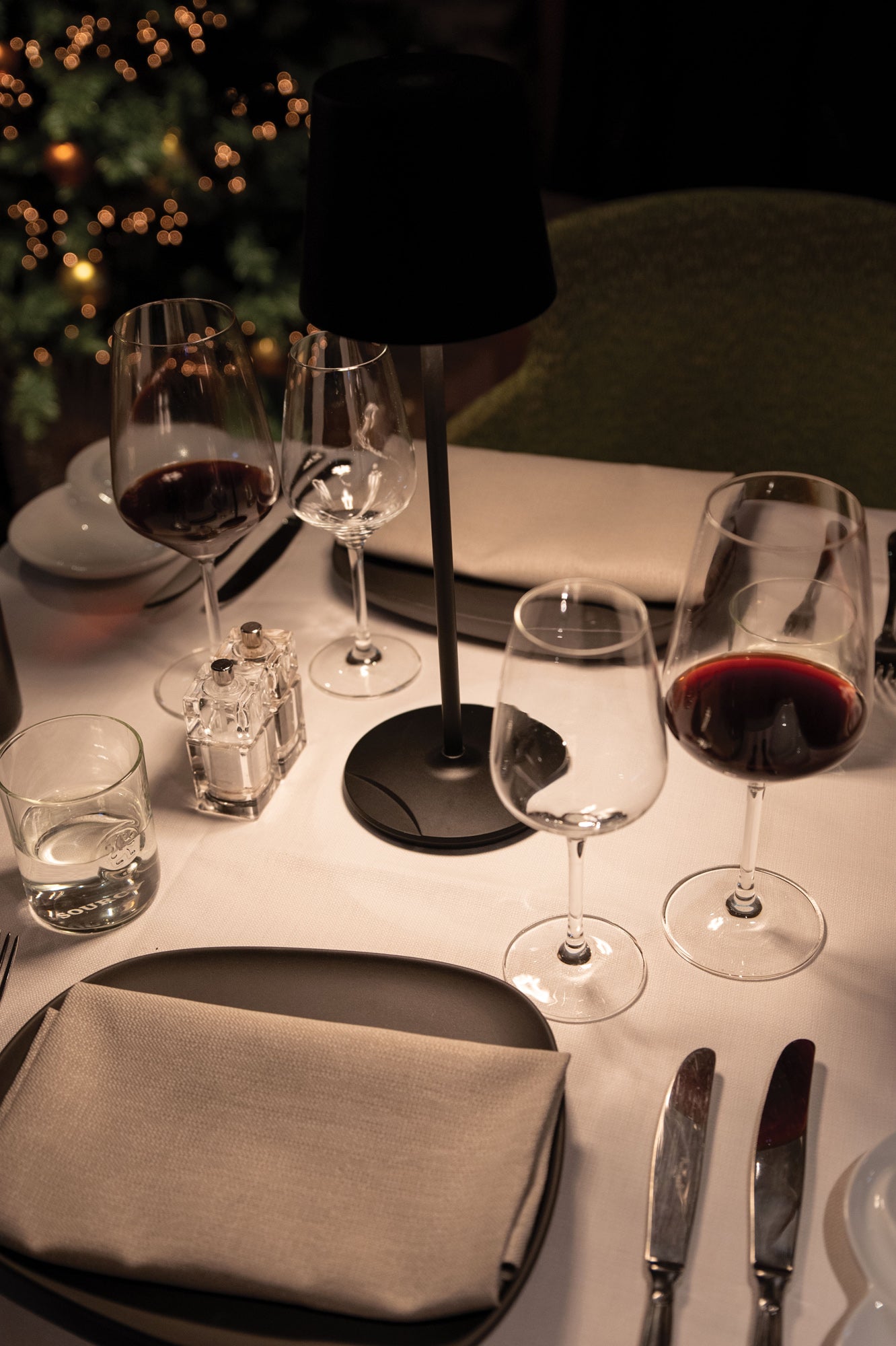 SHOWTEC EventLITE Table-RGBW Black Lampade LED RGBW - alimentata a batteria - colore nero