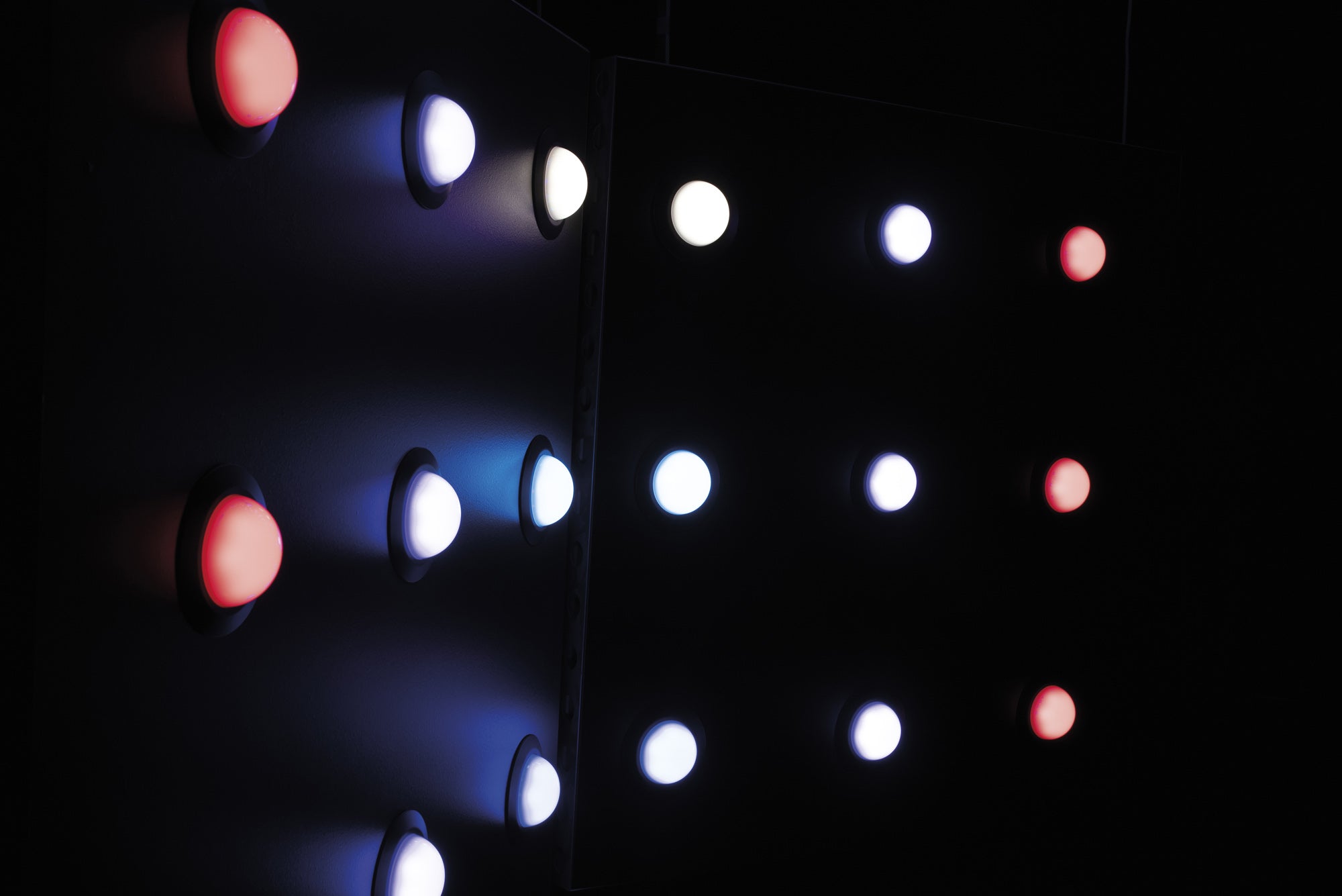 SHOWTEC Pixel Dot LED Dot RGB da 50 mm per installazioni fisse
