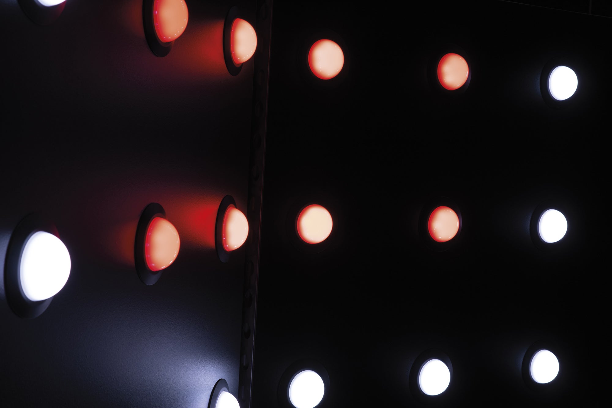 SHOWTEC Pixel Dot LED Dot RGB da 50 mm per installazioni fisse
