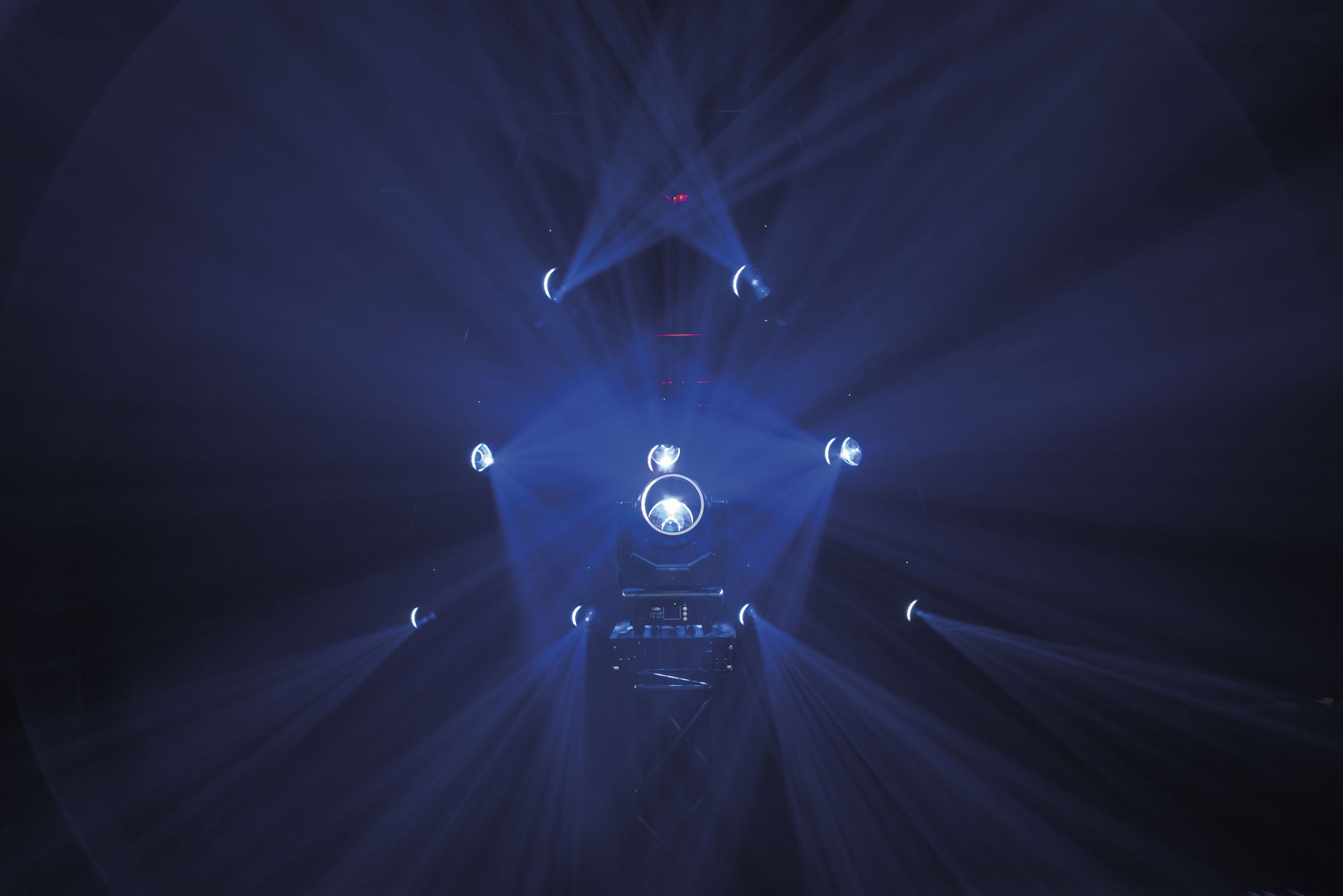 SHOWTEC Shark - The Meg - Beam One Testa mobile a fascio LED da 100 W compatta con anello LED