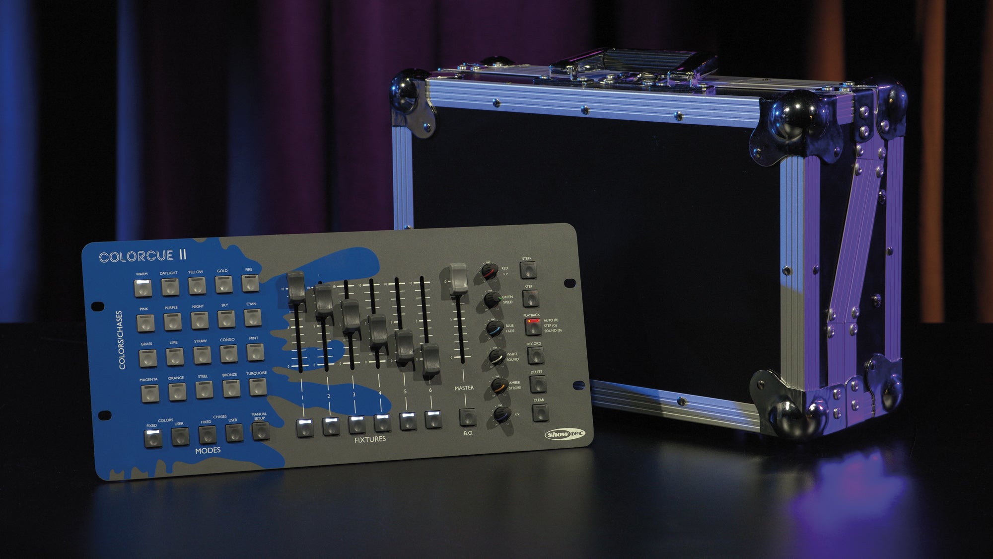 Showtec ColorCue 2 Intelligent 6-fader, 6-colour LED controller LED controller intelligente 6 fader, 6 colori