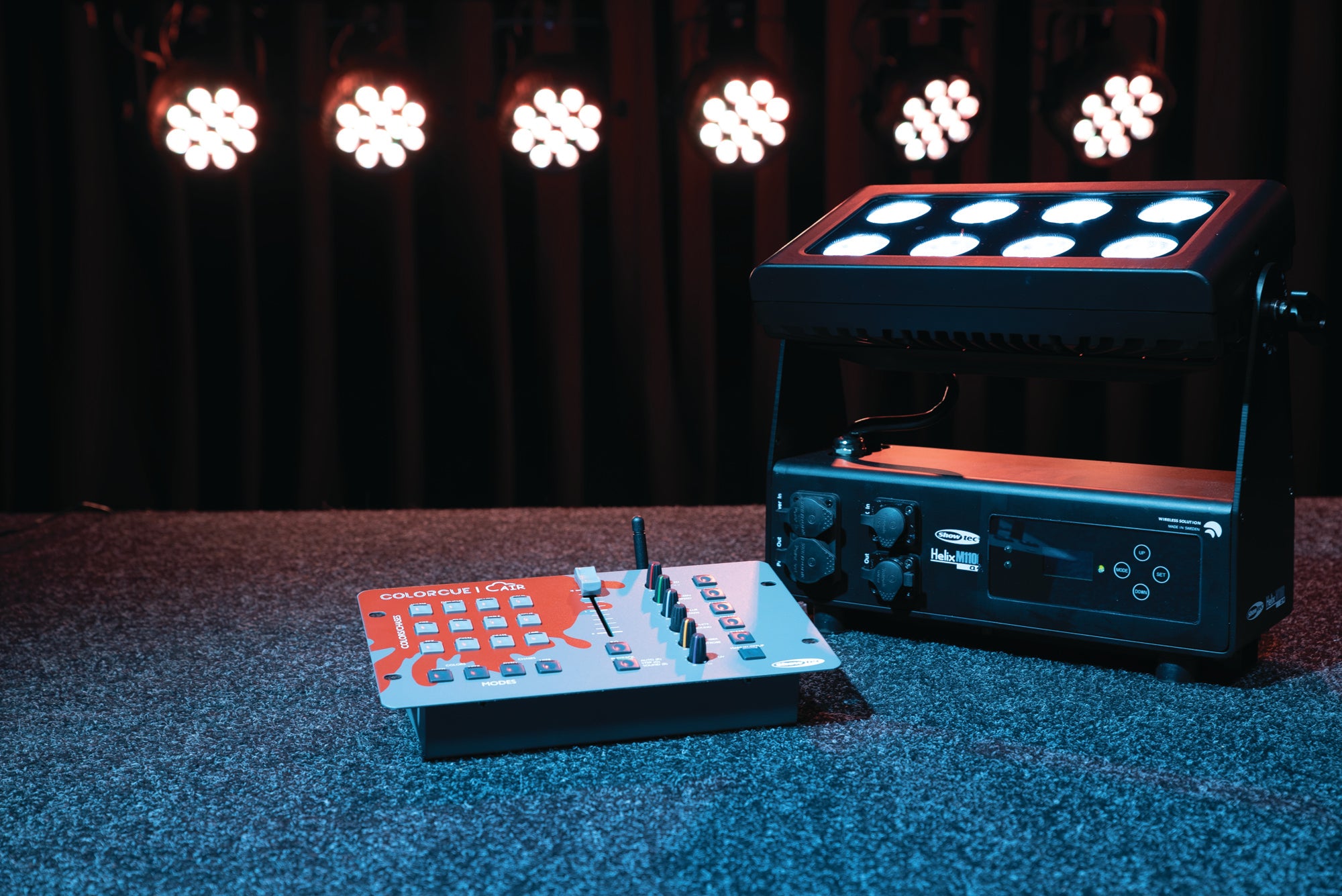 Showtec ColorCue 1 Air Intelligent single-fader, 6-colour, battery-powered LED Controller with wireless DMX Controller LED a fader singolo intelligente alimentato a batteria, 6 colori, con DMX wireless