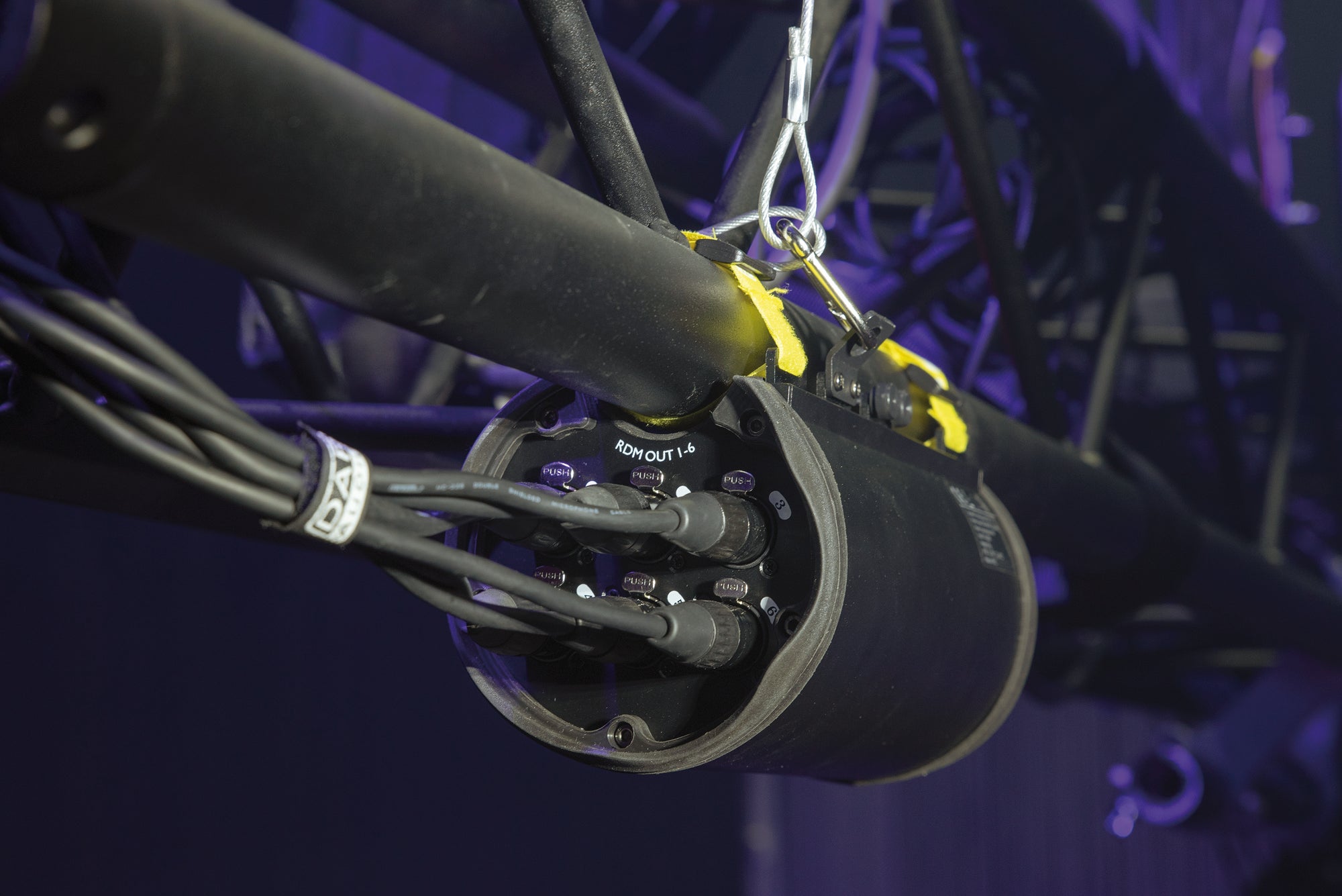 Showtec Truss Booster RDM 1-6 5-pin XLR XLR - 5-poli