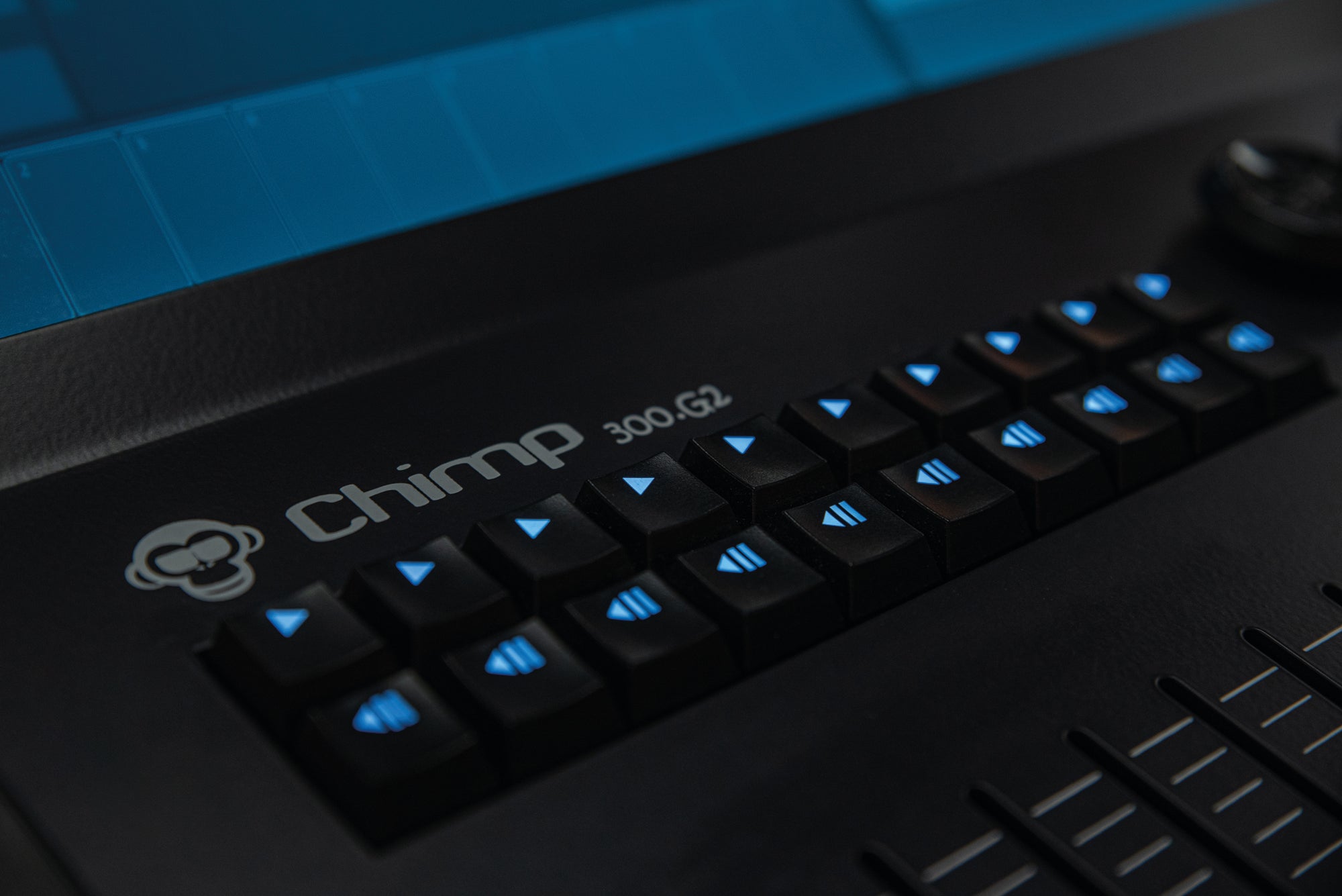 INFINITY Chimp 300.G2 4-Universe DMX console incl. wireless transmitter Console DMX, 4 universi, con trasmettitore Wireless incluso