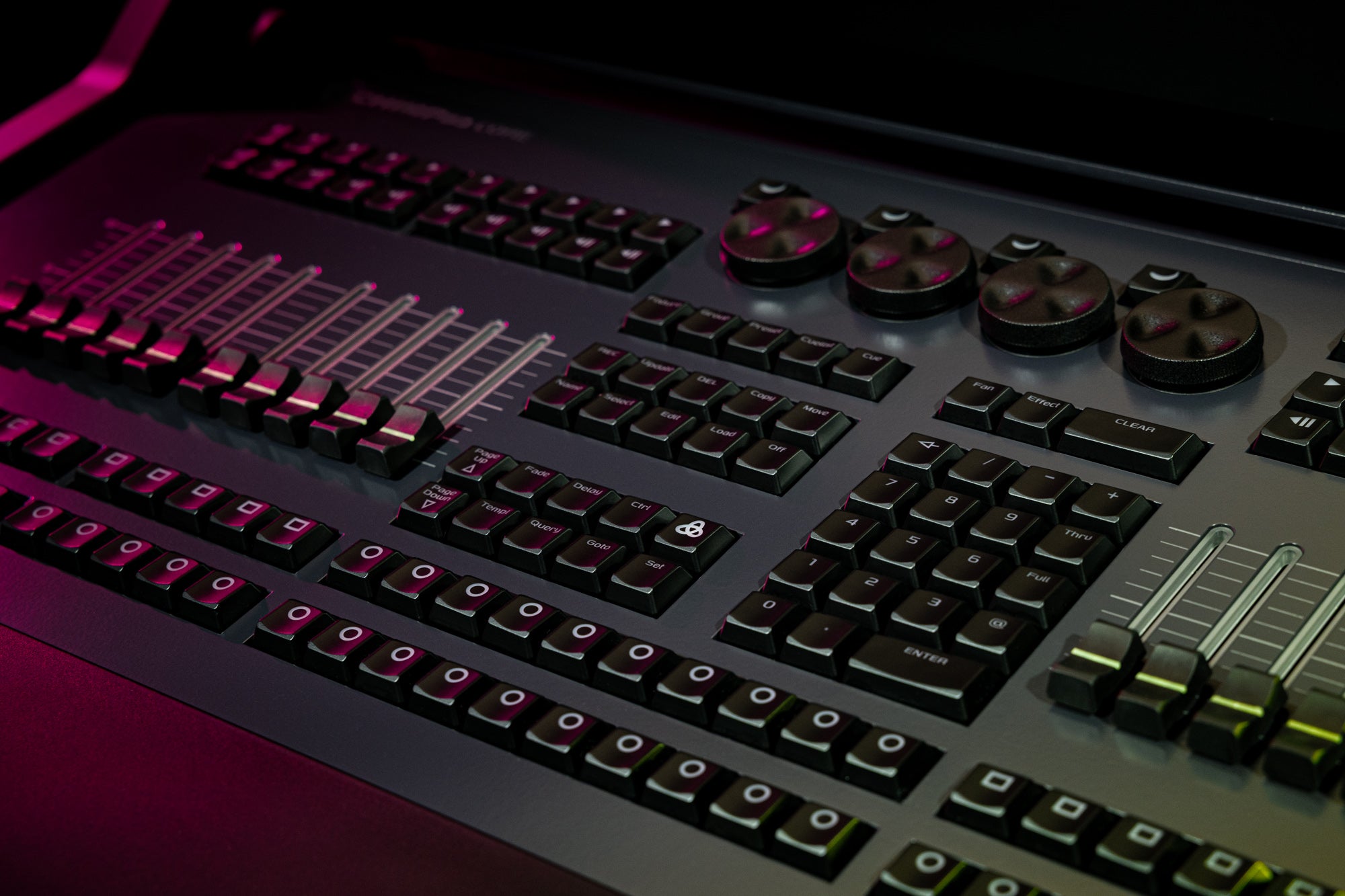 INFINITY CHIMP G3 Core Console luci DMX professionale compatta