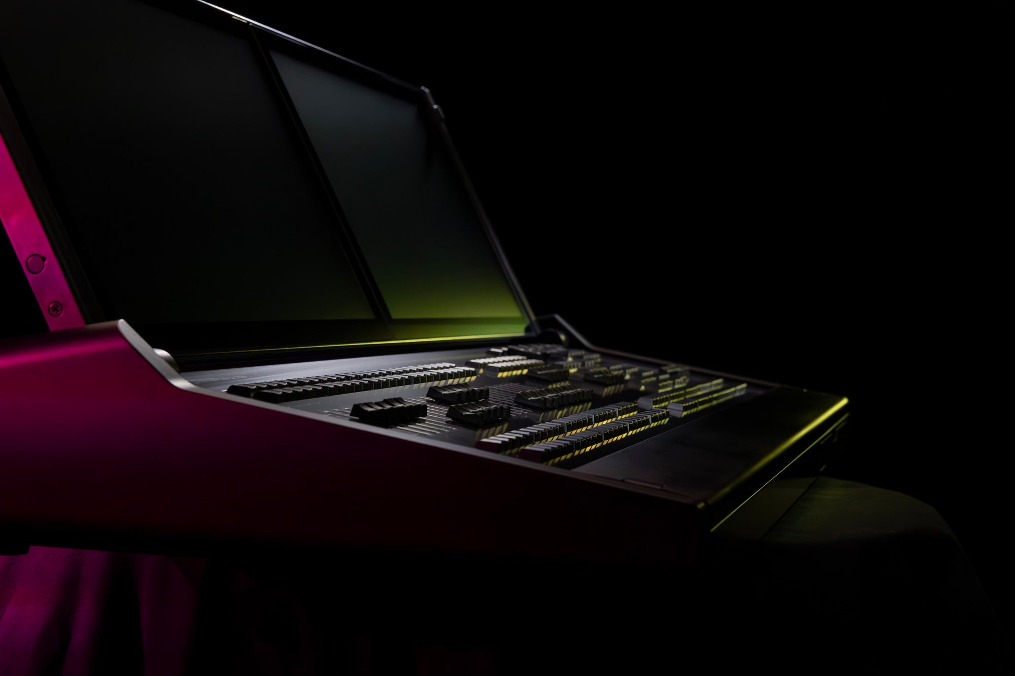 INFINITY CHIMP G3 Ultra Console luci DMX estesa con doppio touchscreen