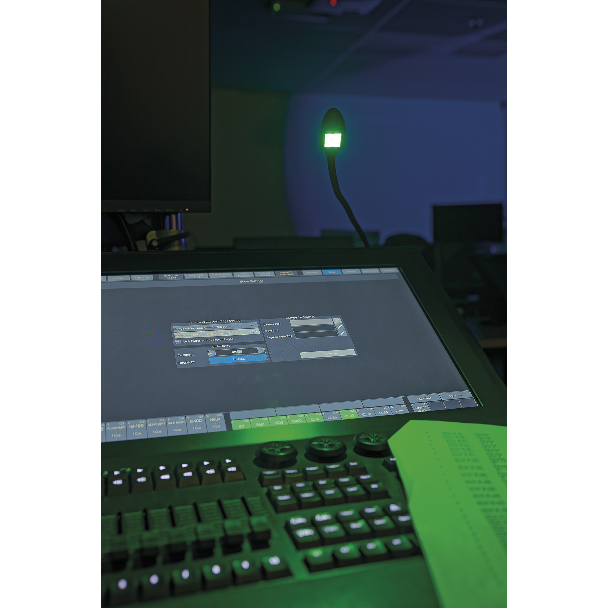 SHOWGEAR GooseLight XLR, RGBW 45 cm - 3-pin straight - dimmable 45 cm - 3 pin dritto - dimmerabile