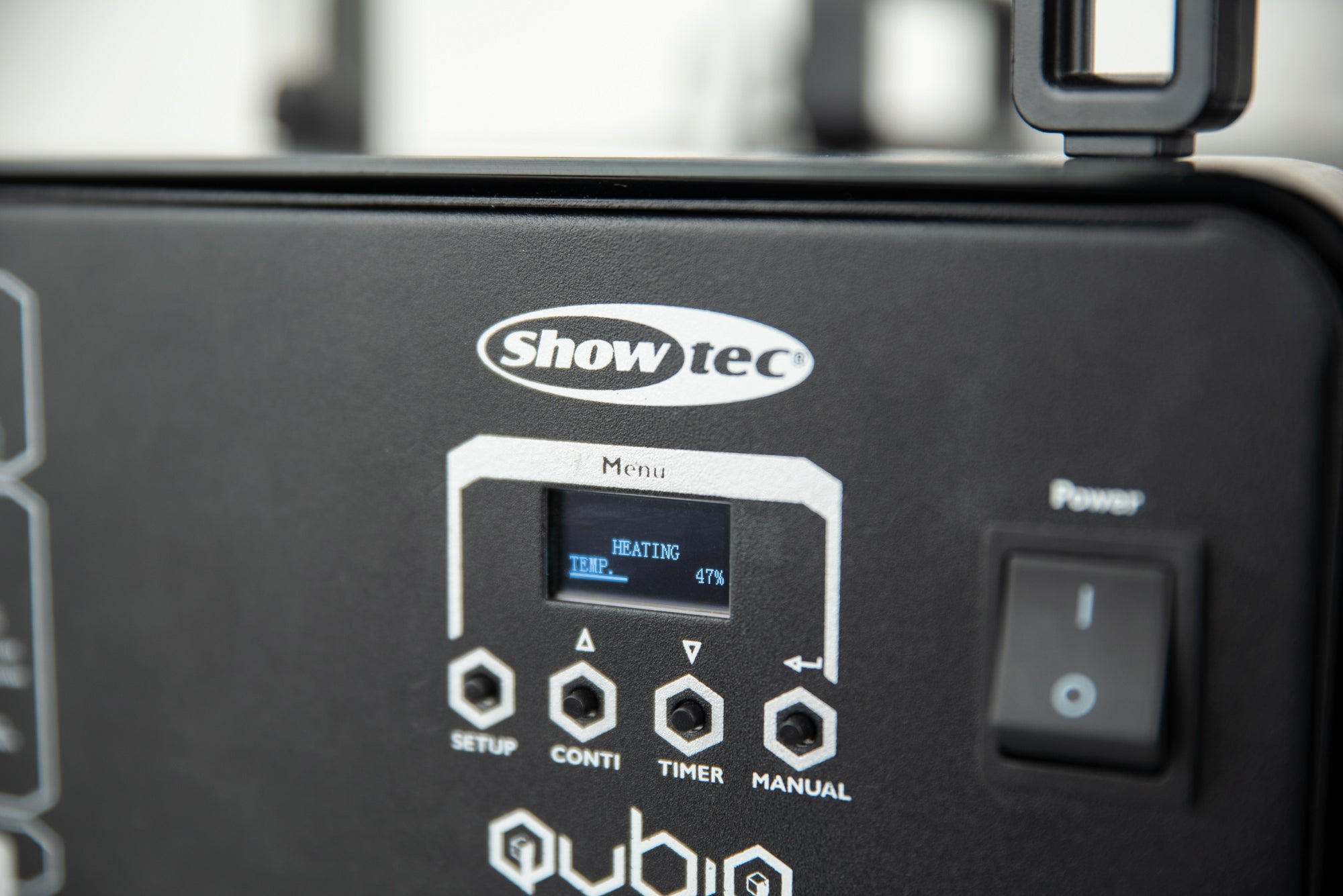 Showtec QubiQ S1500 Smoke Machine High performance 1500 W smoke machine Macchina del fumo ad alte prestazioni da 1500 W
