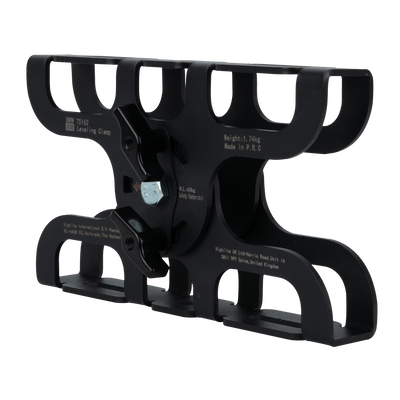 SHOWGEAR Levelling Clamp - Black Compensates for angled mounting points Compensa i punti di montaggio angolati