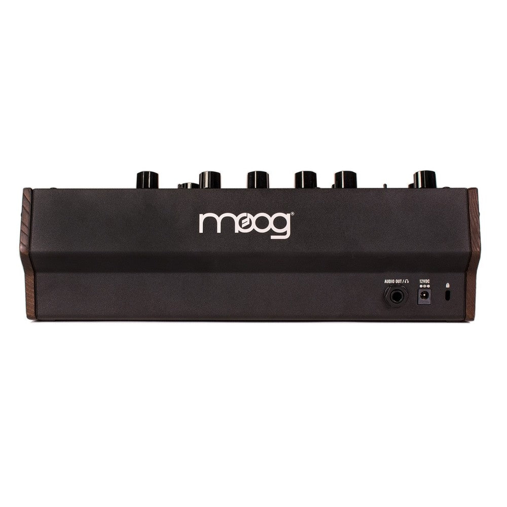 MOOG MOTHER 32 SEMI-MODULAR SYNTH