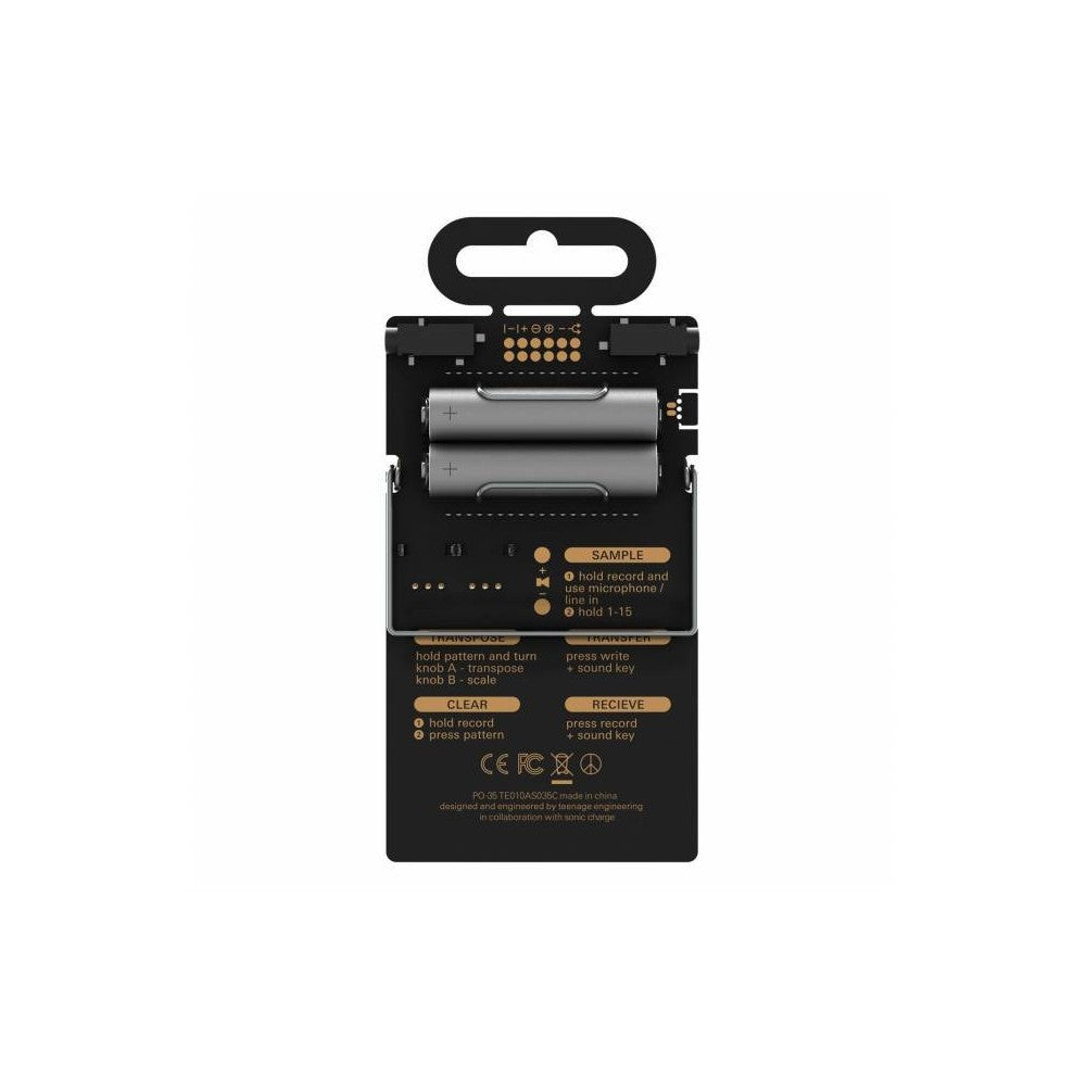 TEENAGE ENGINEERING PO35 SPEAK sintetizador vocal y secuenciador con micrófono incorporado