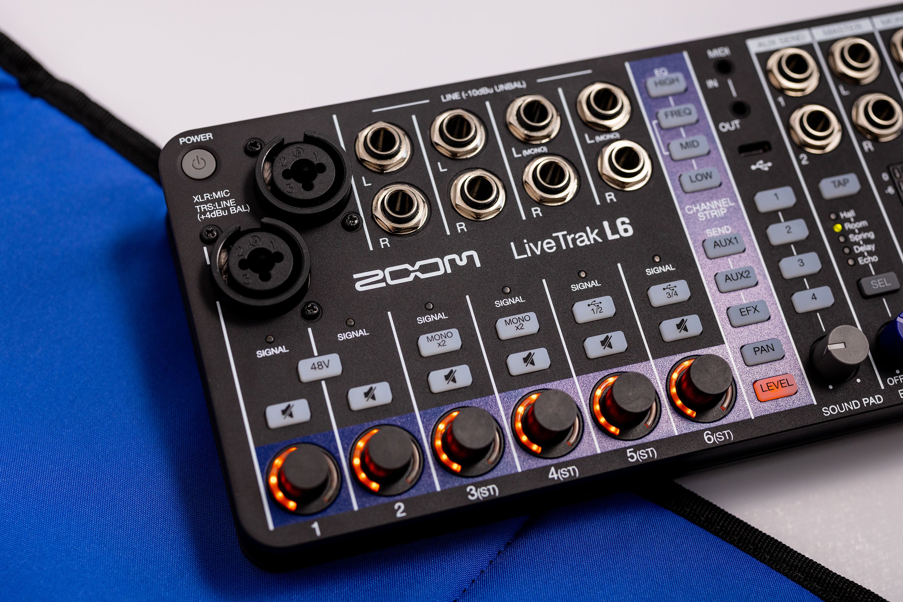 Zoom L6 MIXER DIGITALE 6 CANALI - 32 Bit Floating Point