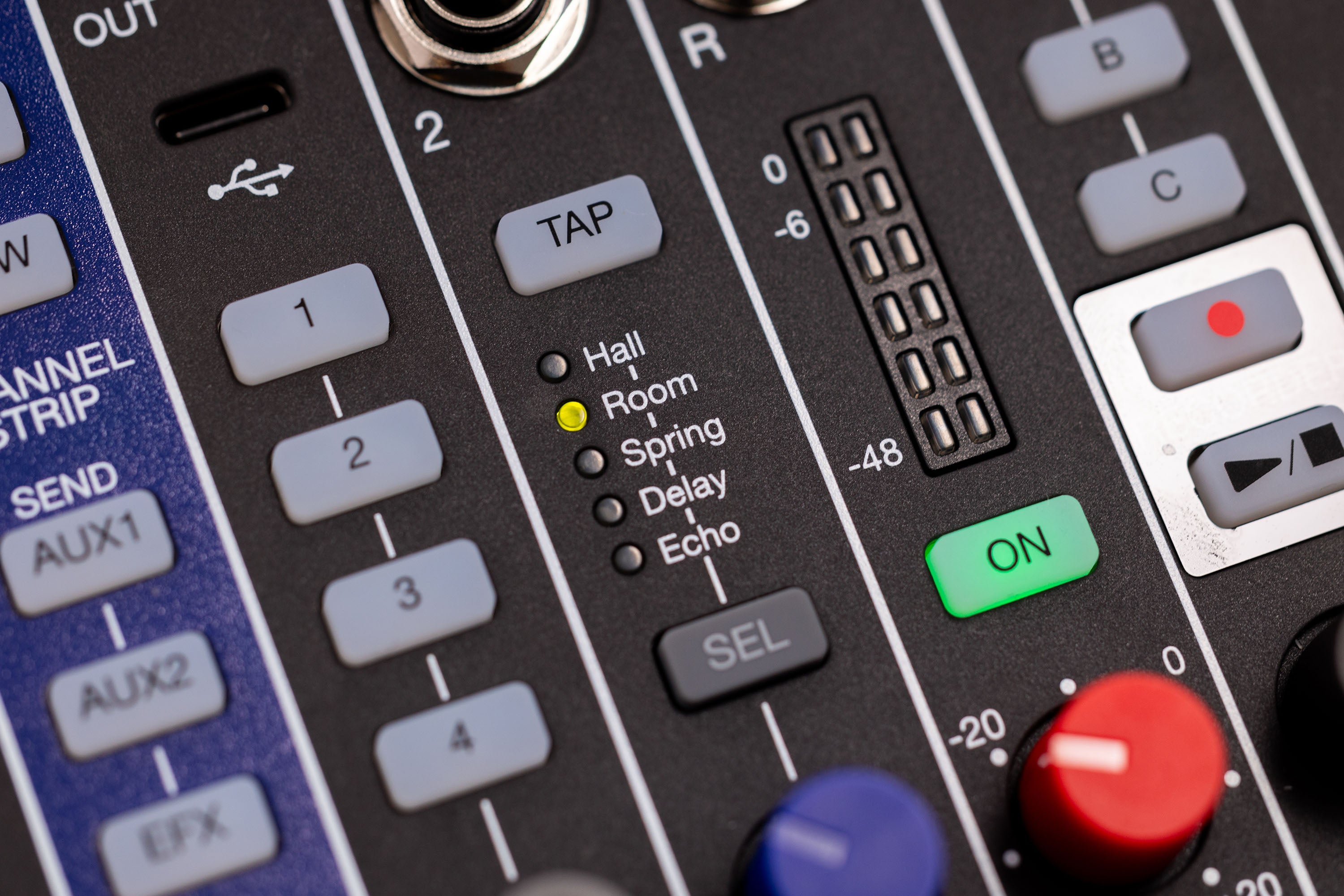 Zoom L6 MIXER DIGITALE 6 CANALI - 32 Bit Floating Point