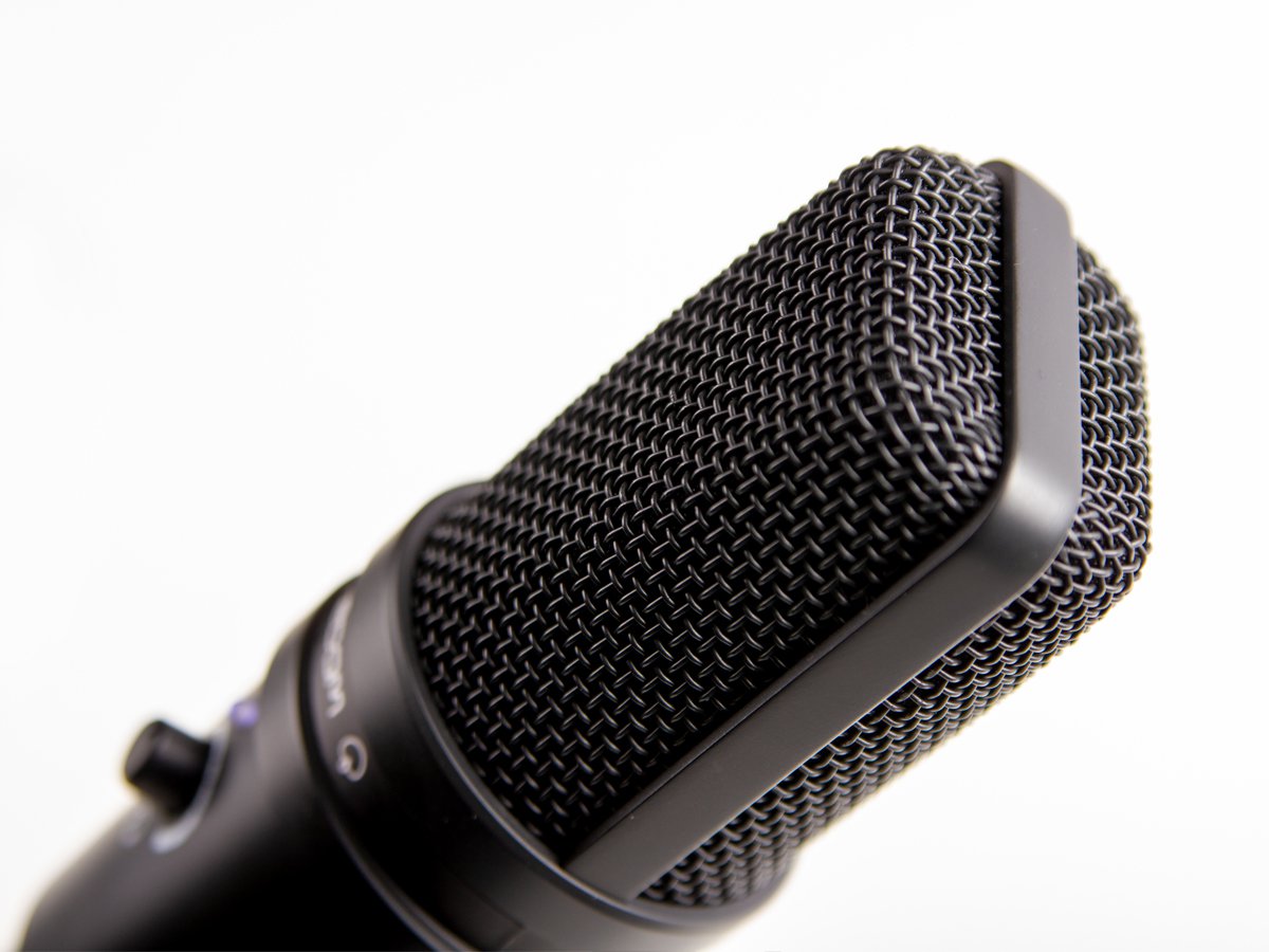 Zoom ZUM-2PMP - Kit Podcast USB con Microfono USB/Cavo/Cuffie/Treppiede