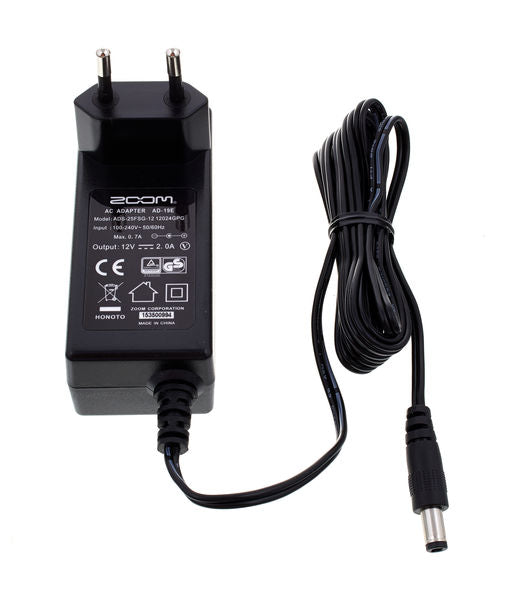 Zoom AD-19 - alimentatore per F8, TAC-8 e UAC-8