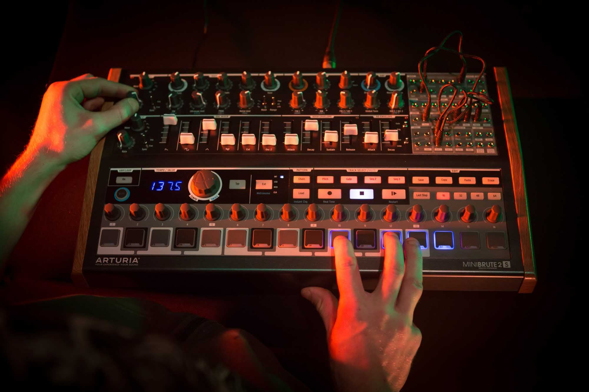 Arturia MiniBrute 2S
