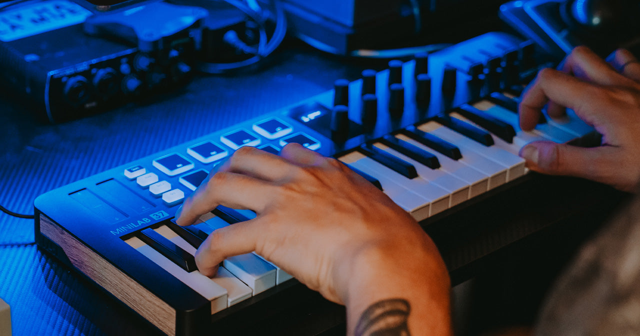 Arturia MiniLab 37 MK3 Black