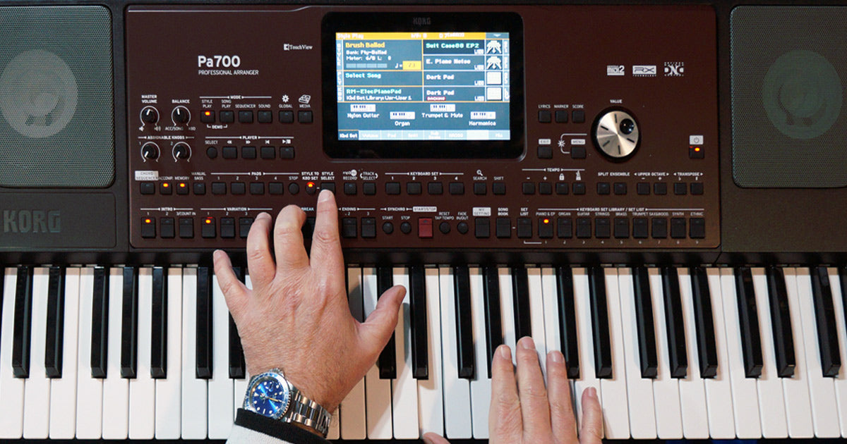Korg Pa700